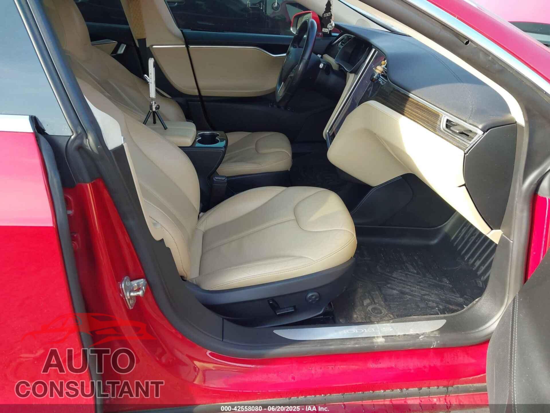 TESLA MODEL S 2014 - 5YJSA1H11EFP62545