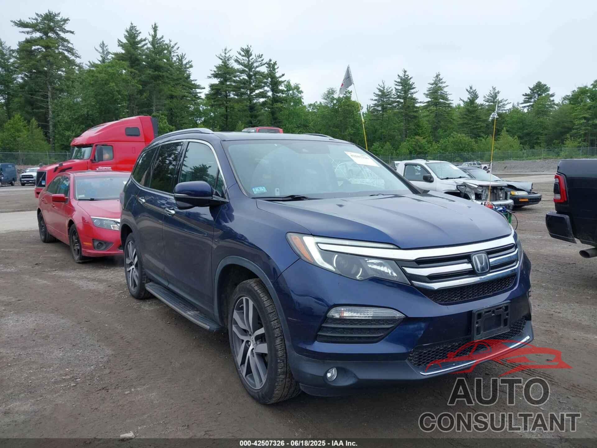 HONDA PILOT 2017 - 5FNYF6H99HB093136