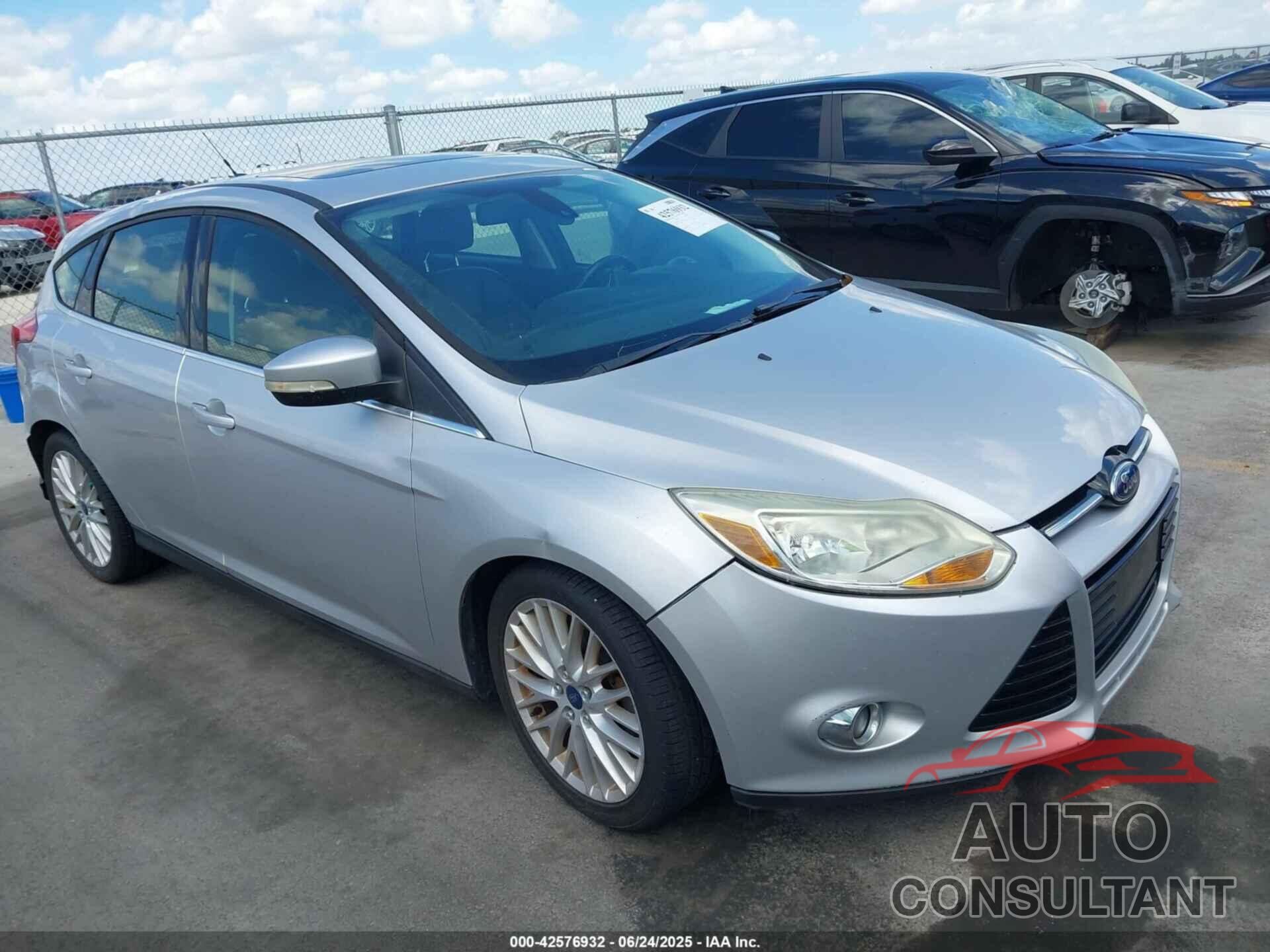 FORD FOCUS 2012 - 1FAHP3M21CL373780