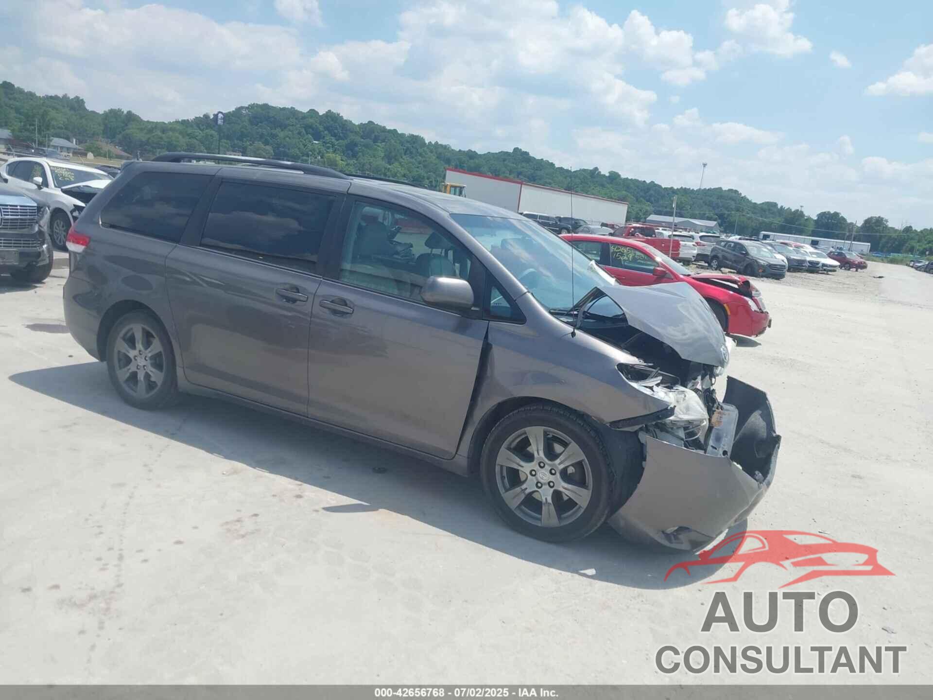 TOYOTA SIENNA 2011 - 5TDYK3DC4BS169277