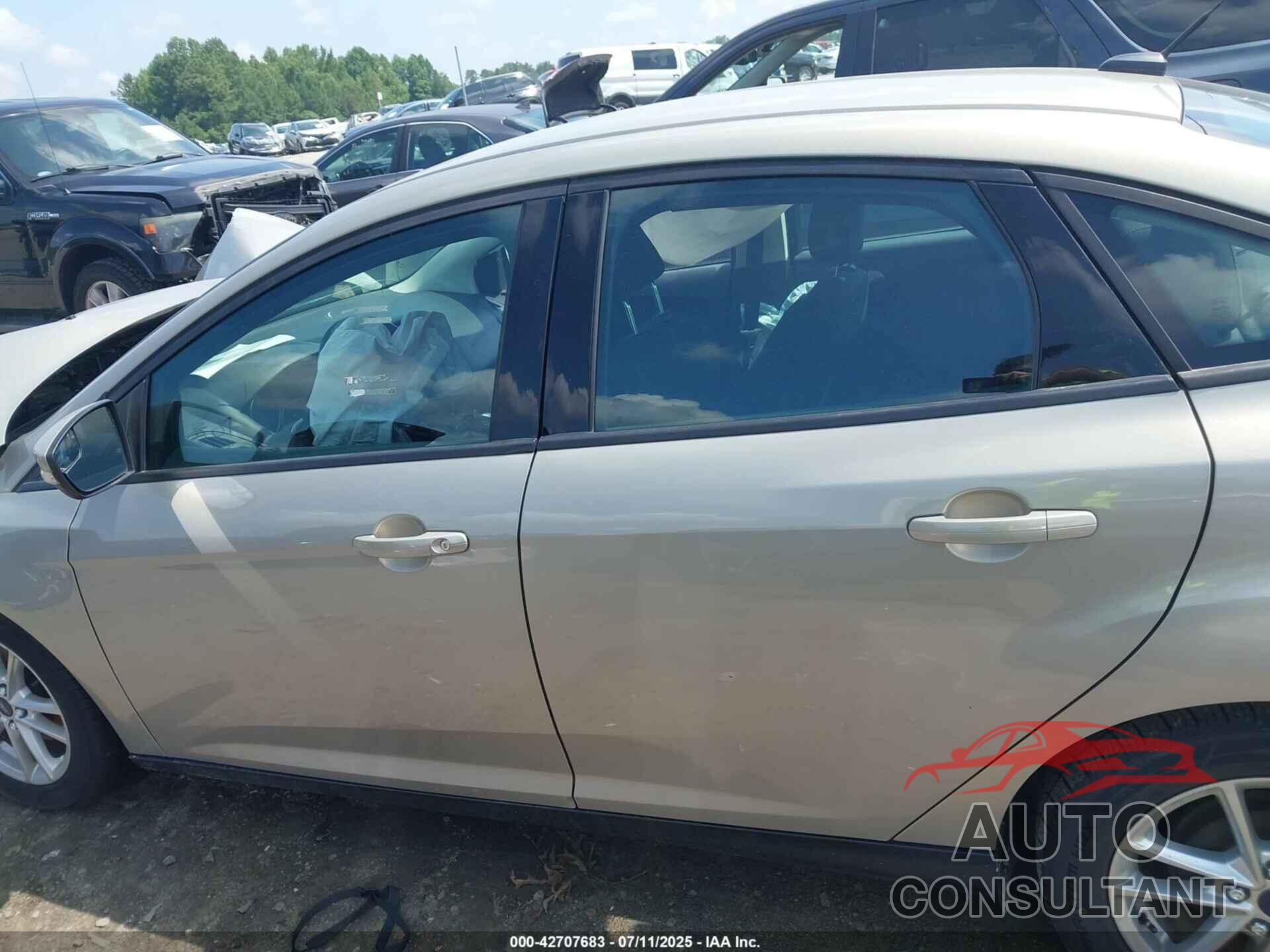 FORD FOCUS 2016 - 1FADP3F23GL203048