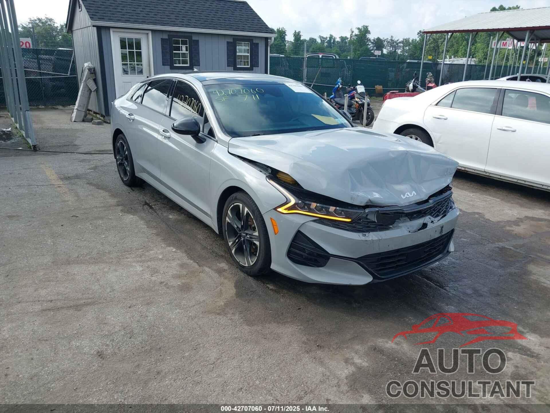 KIA K5 2023 - 5XXG64J27PG215324