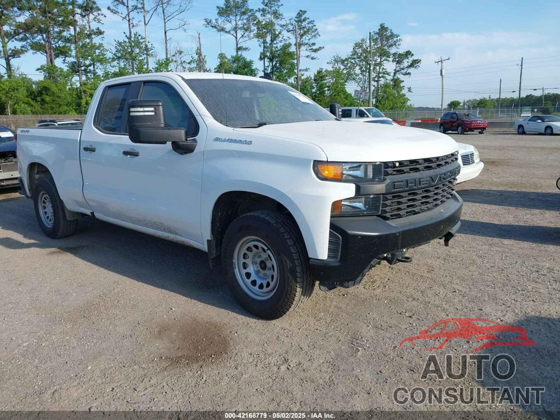 CHEVROLET SILVERADO 1500 2021 - 1GCRYAEF2MZ135727