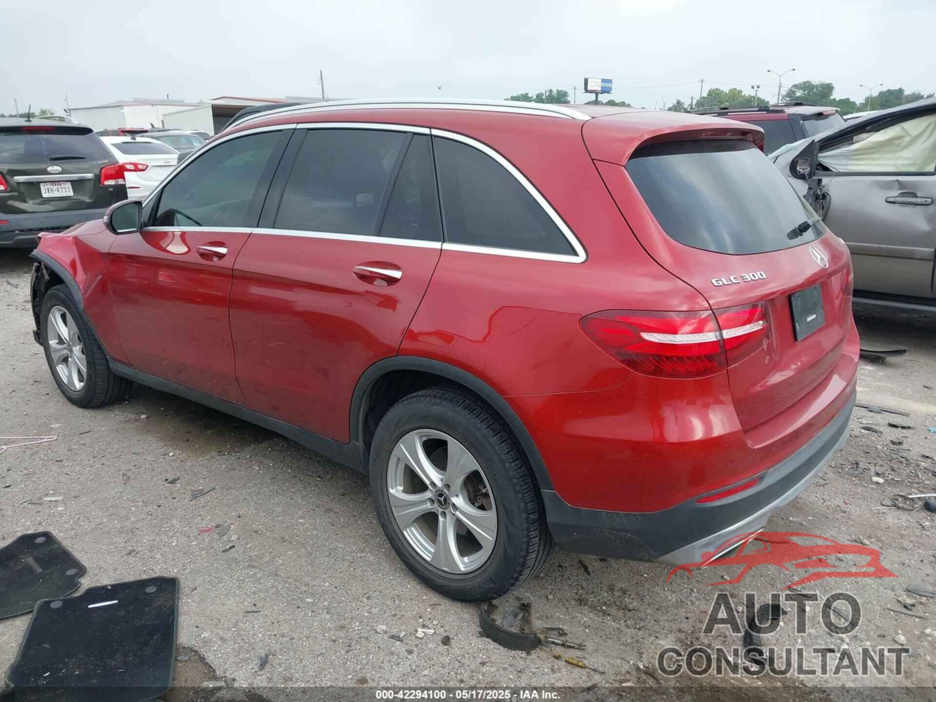 MERCEDES-BENZ GLC 300 2018 - WDC0G4KB7JV082647