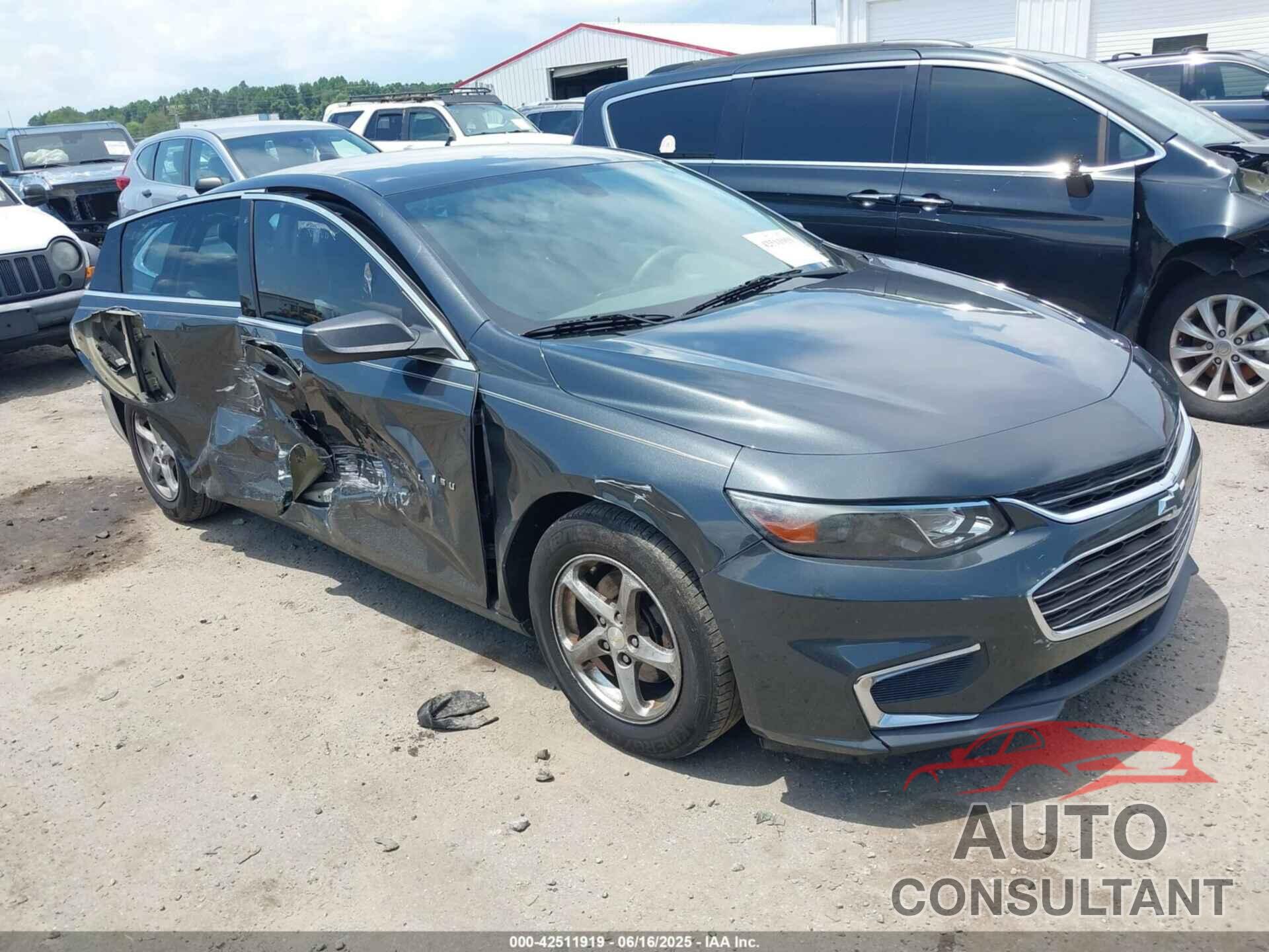 CHEVROLET MALIBU 2017 - 1G1ZB5ST1HF102219