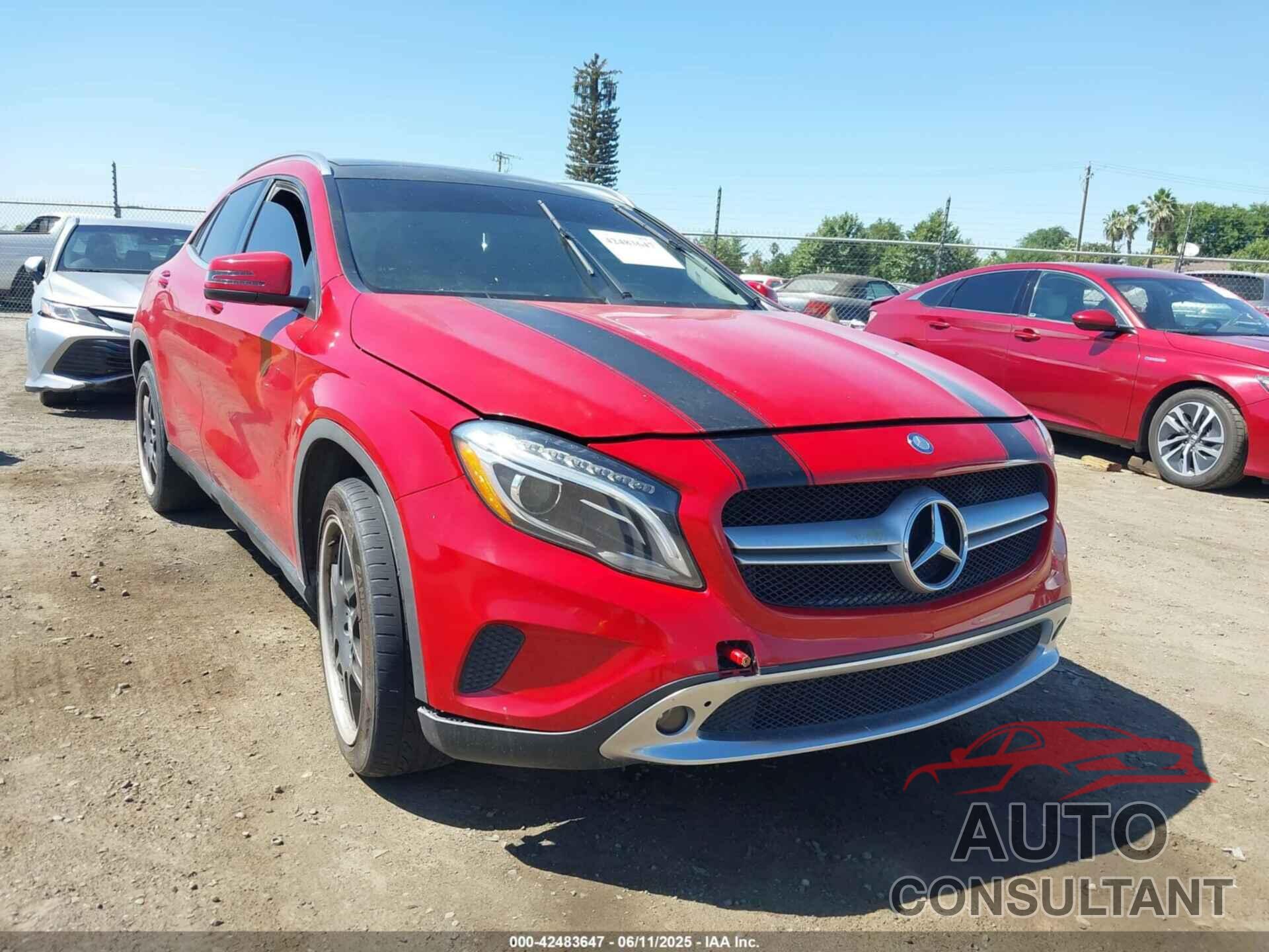 MERCEDES-BENZ GLA 250 2015 - WDCTG4EB7FJ185624