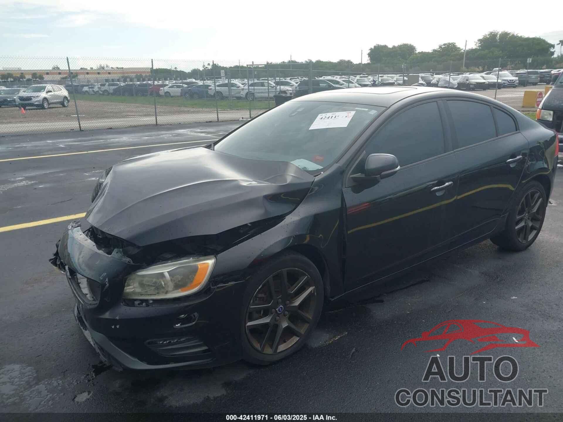 VOLVO S60 2017 - YV126MFL8H2422804