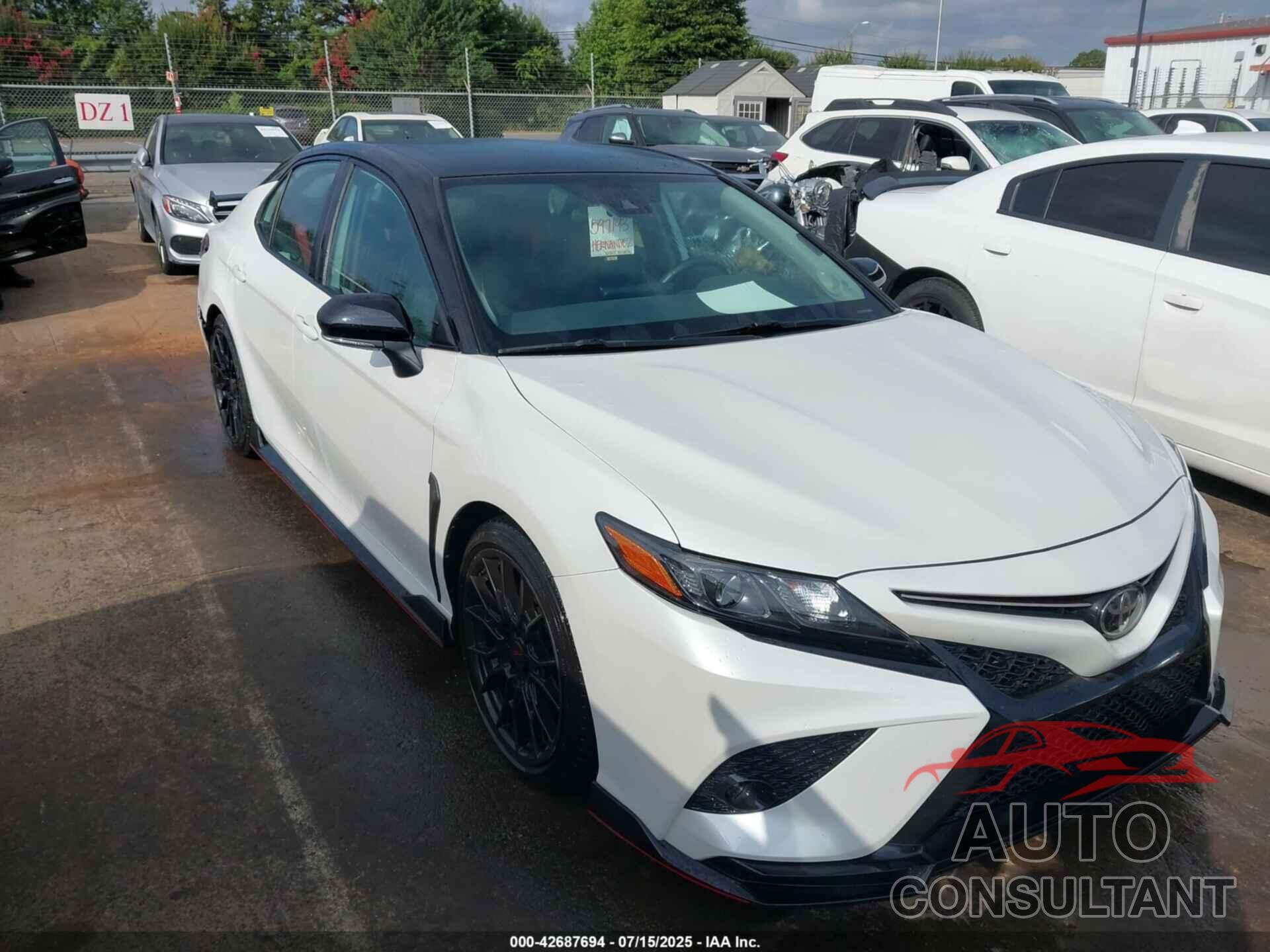 TOYOTA CAMRY 2022 - 4T1KZ1AK1NU065777