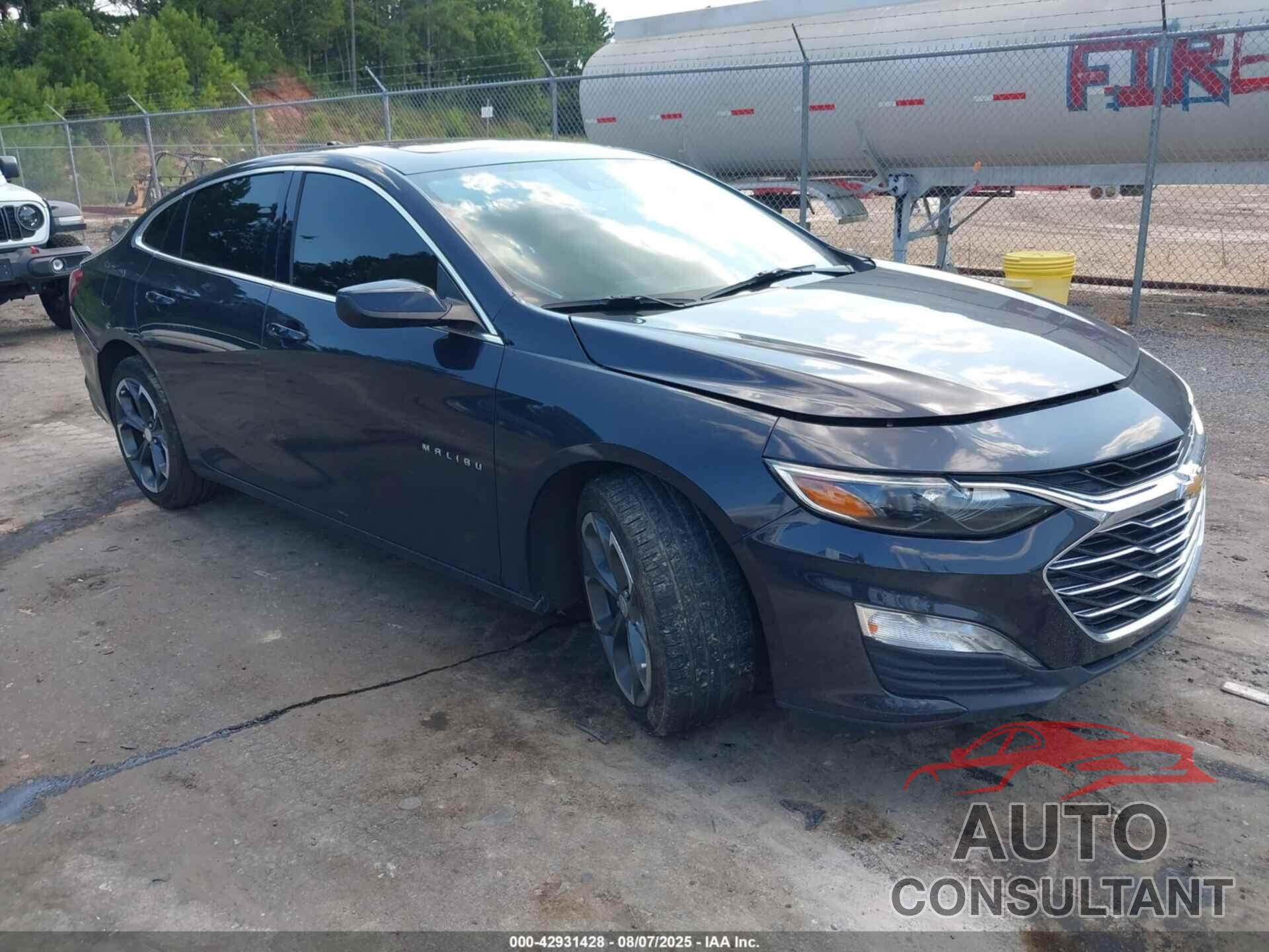 CHEVROLET MALIBU 2022 - 1G1ZD5ST8NF215381