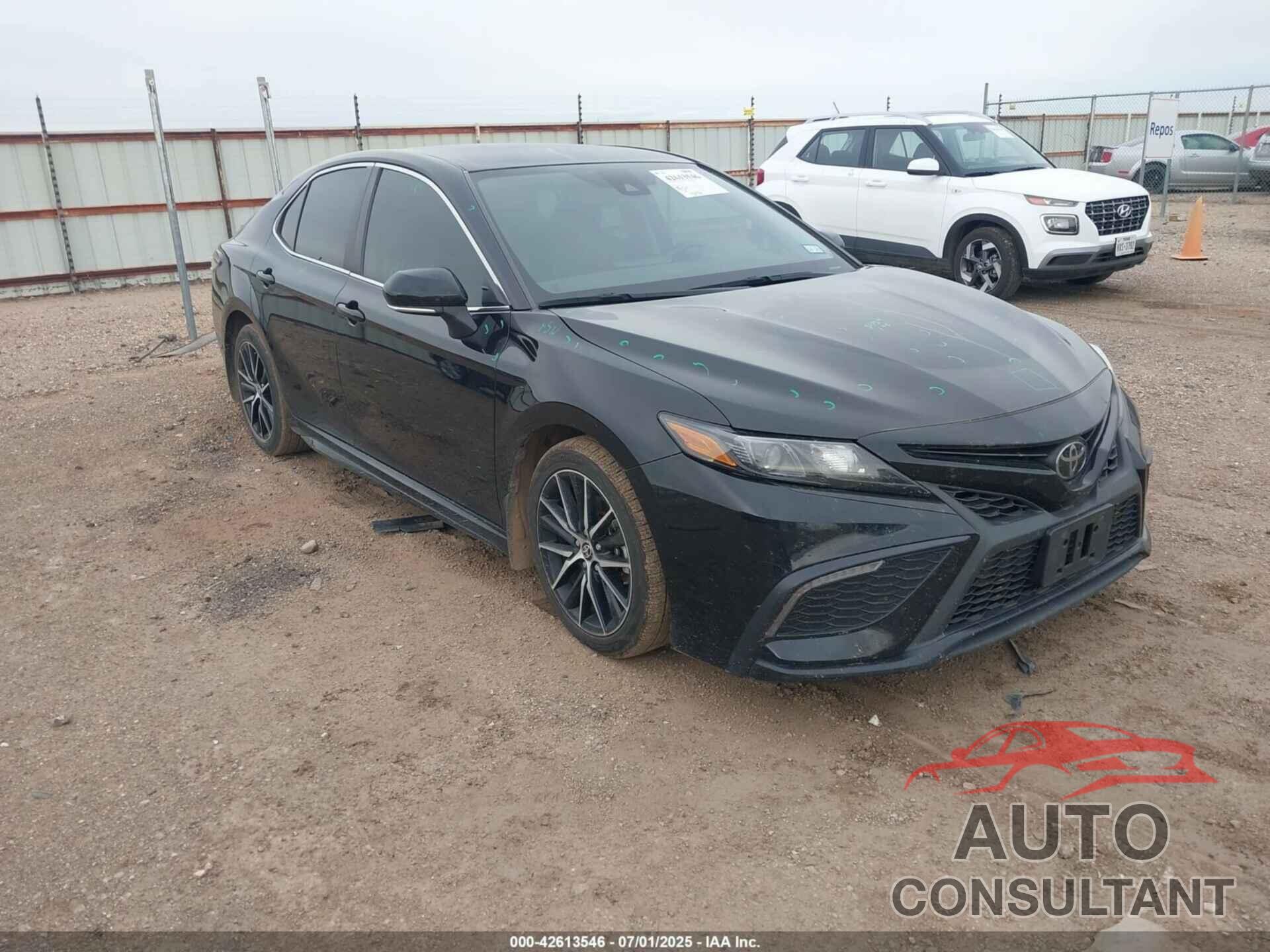 TOYOTA CAMRY 2023 - 4T1G11AK0PU785832
