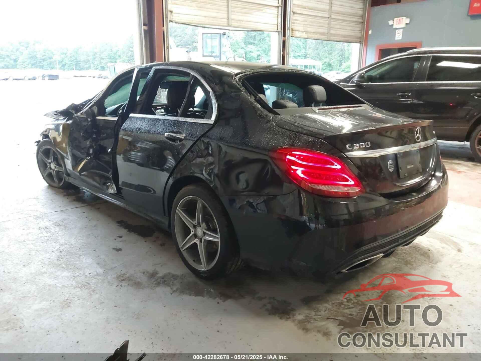 MERCEDES-BENZ C 300 2016 - 55SWF4KB3GU096800