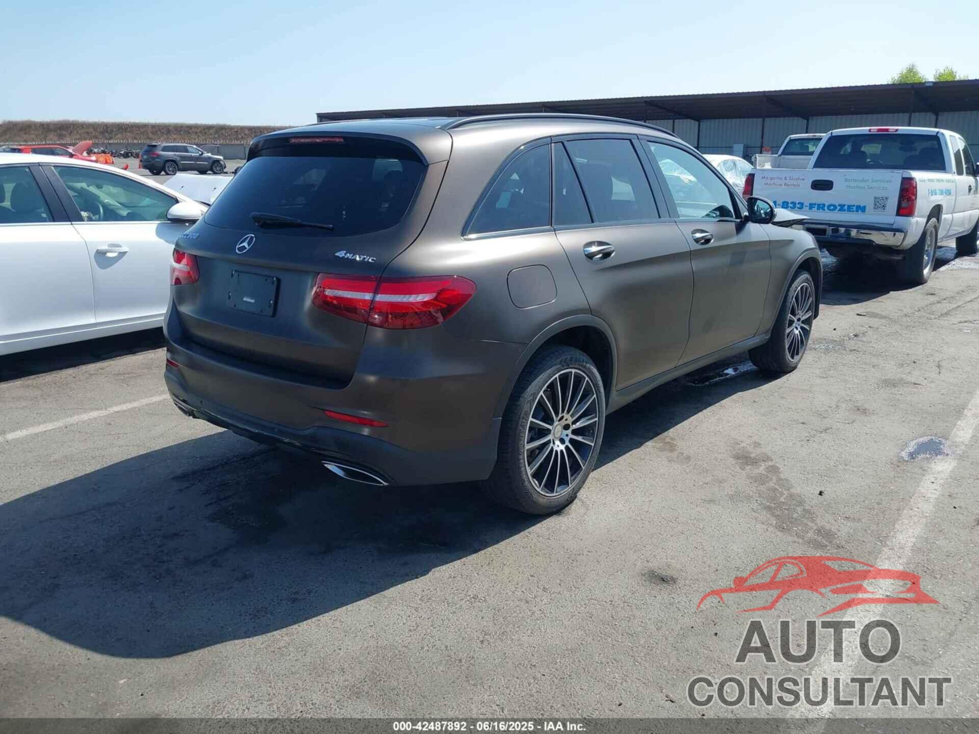 MERCEDES-BENZ GLC 300 2016 - WDC0G4KB8GF002520