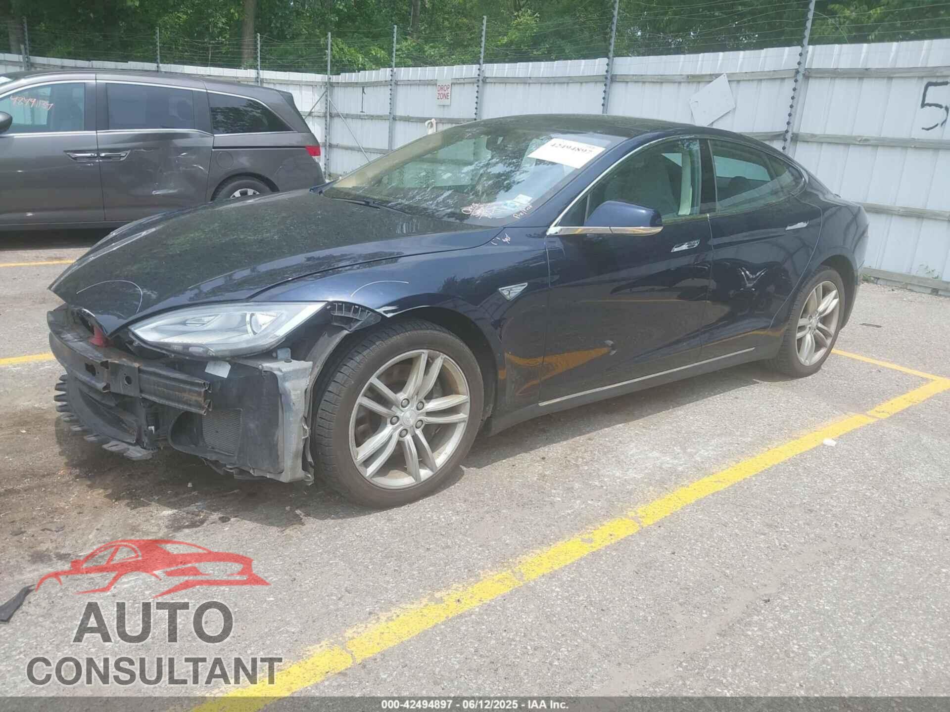 TESLA MODEL S 2013 - 5YJSA1CP1DFP21827