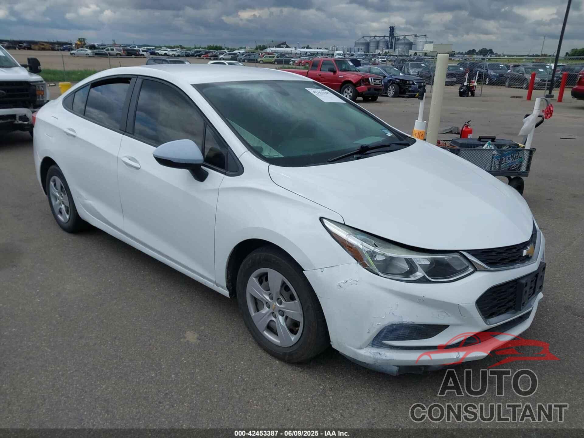 CHEVROLET CRUZE 2018 - 1G1BC5SM9J7203774