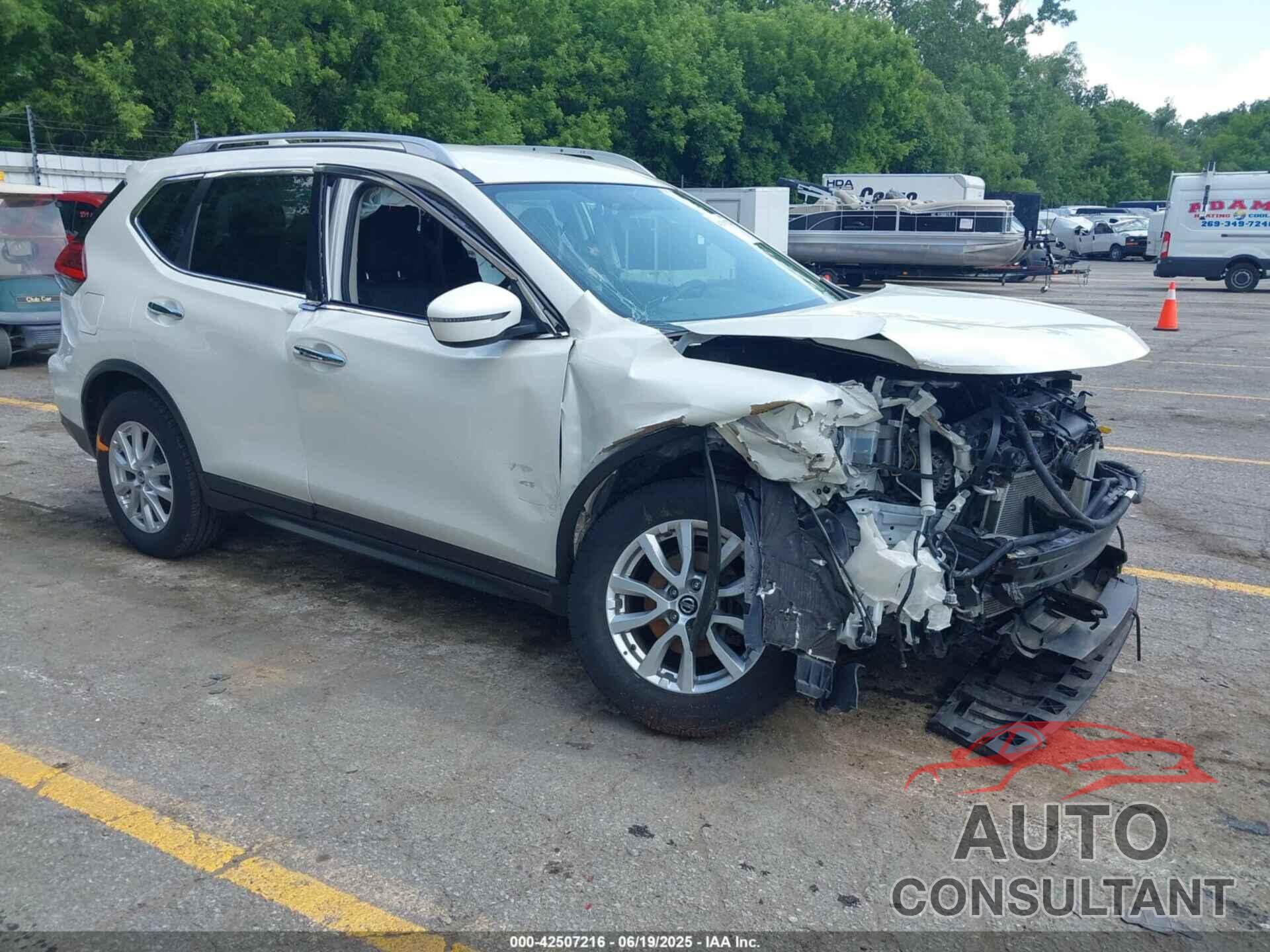 NISSAN ROGUE 2017 - KNMAT2MV6HP544261