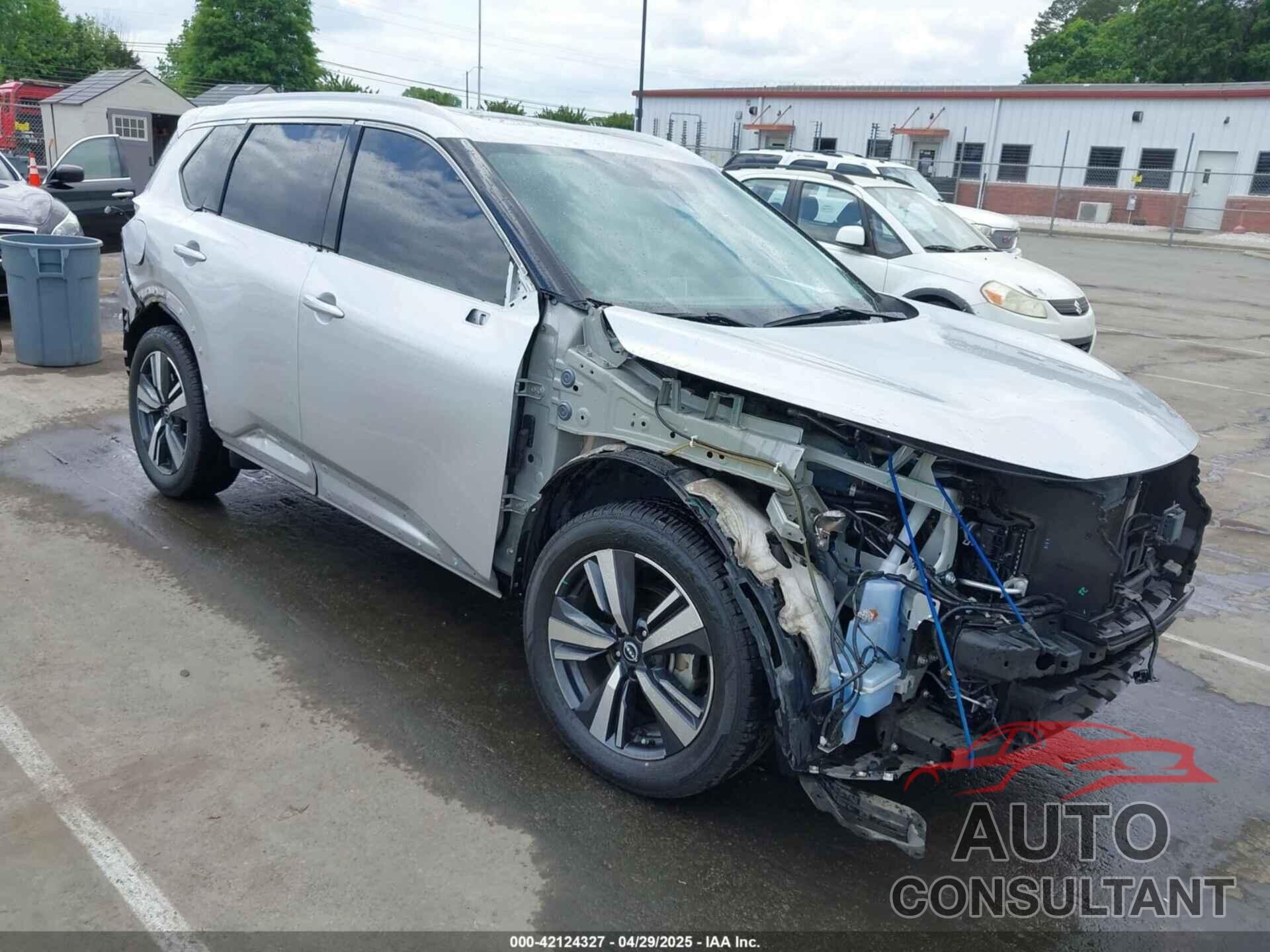 NISSAN ROGUE 2022 - 5N1BT3CA3NC716219
