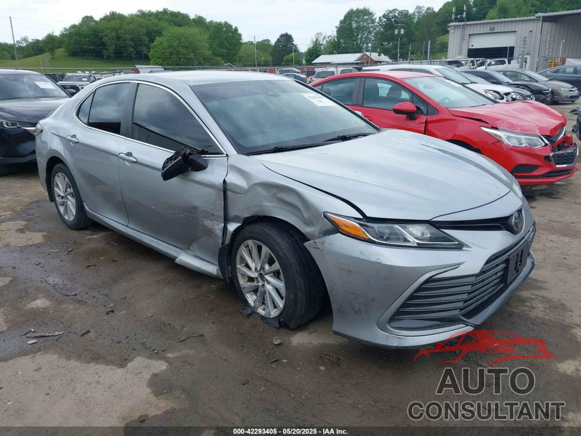 TOYOTA CAMRY 2022 - 4T1C11BK0NU065683