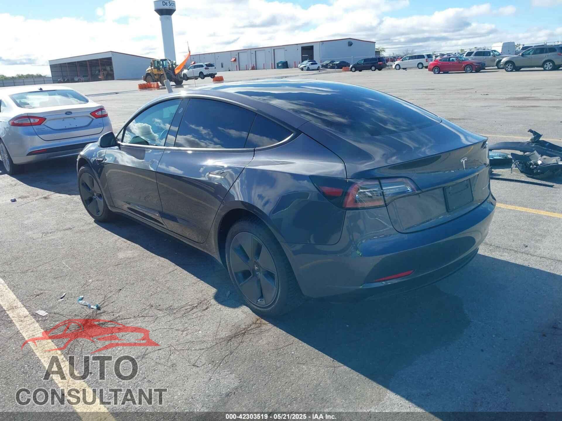 TESLA MODEL 3 2022 - 5YJ3E1EB2NF126562