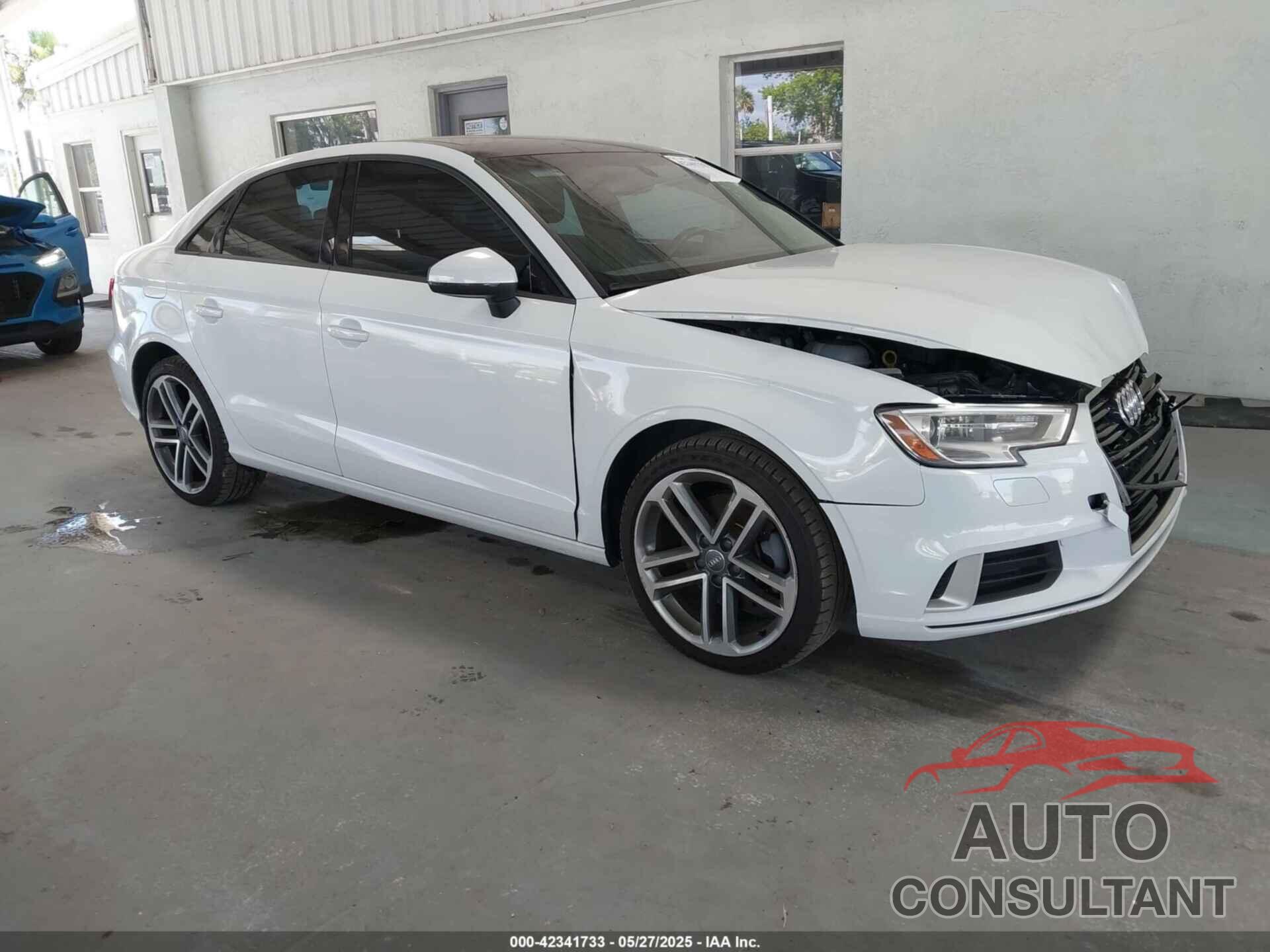 AUDI A3 2018 - WAUB8GFF1J1016562