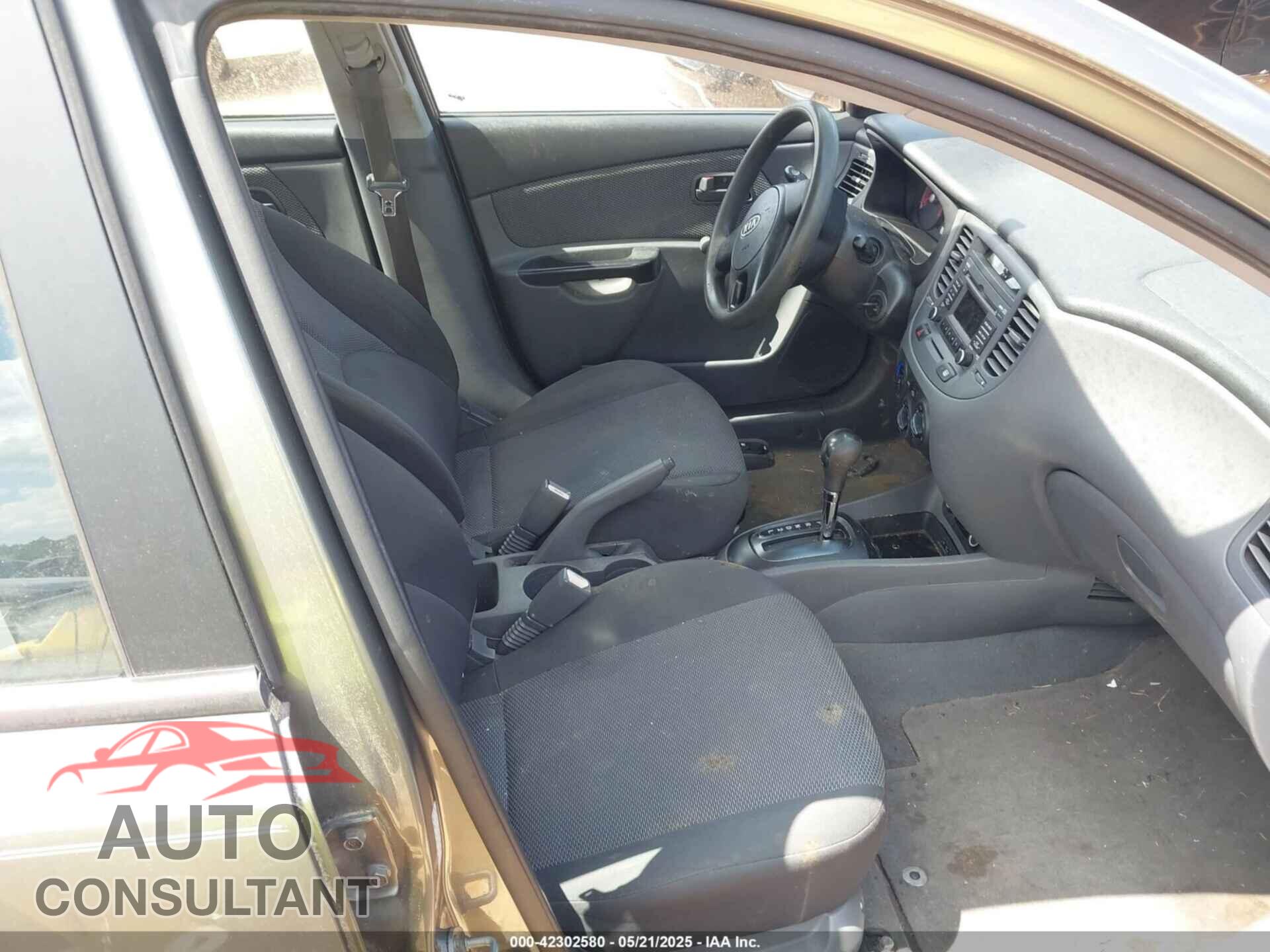 KIA RIO 2011 - KNADH4A30B6853327