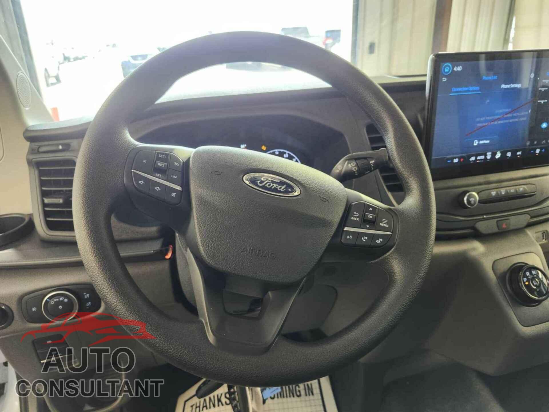 FORD TRANSIT 2025 - 1FTBW1YM6SKA12942