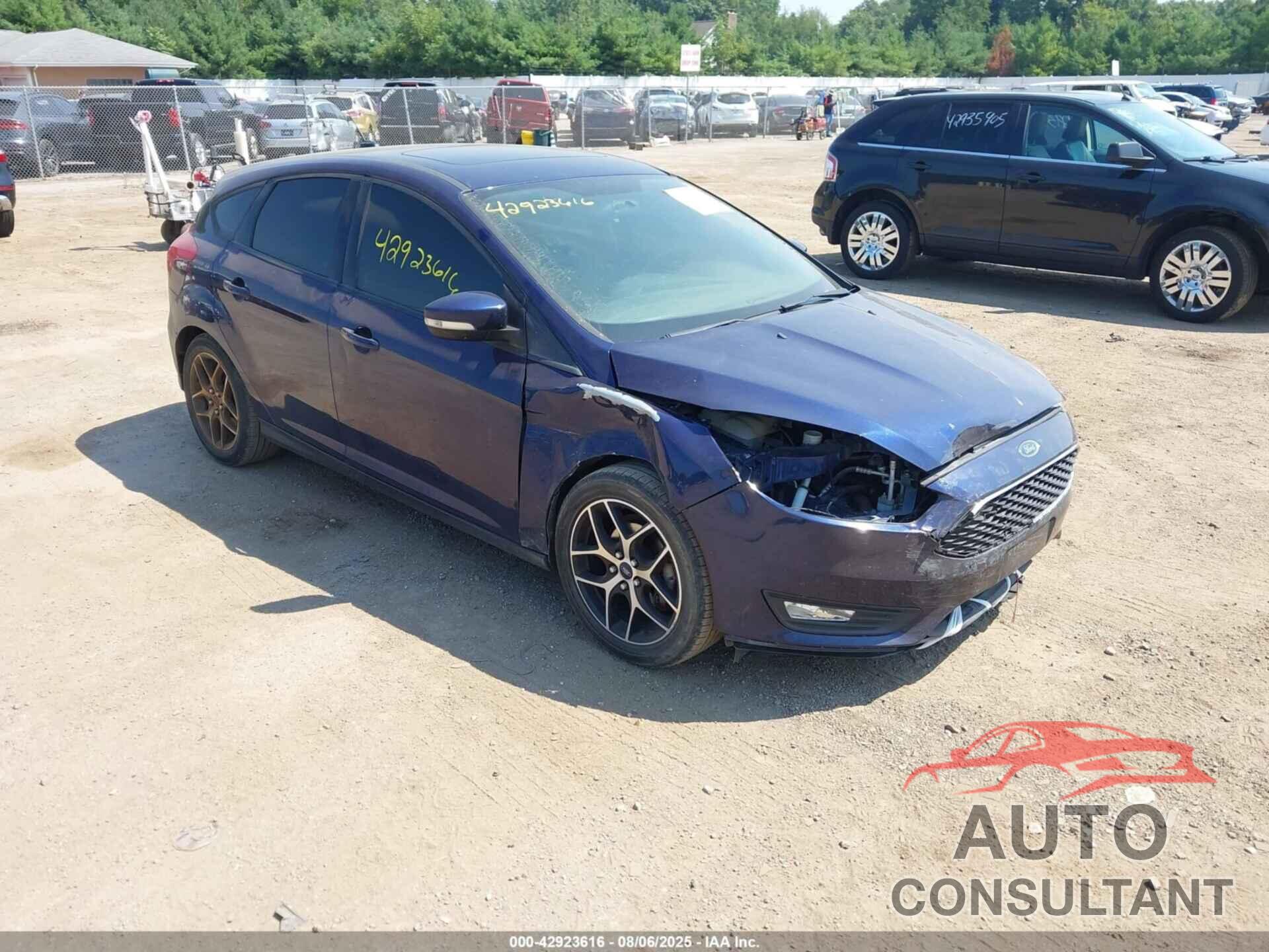 FORD FOCUS 2017 - 1FADP3M27HL347139