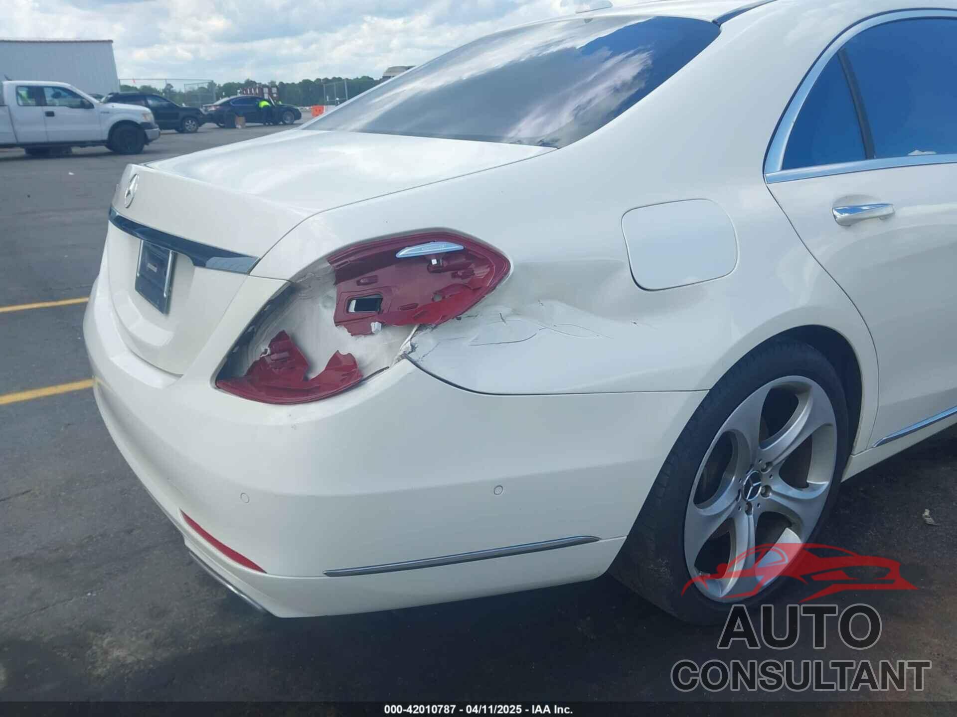 MERCEDES-BENZ S 550 2014 - WDDUG8CB6EA012072