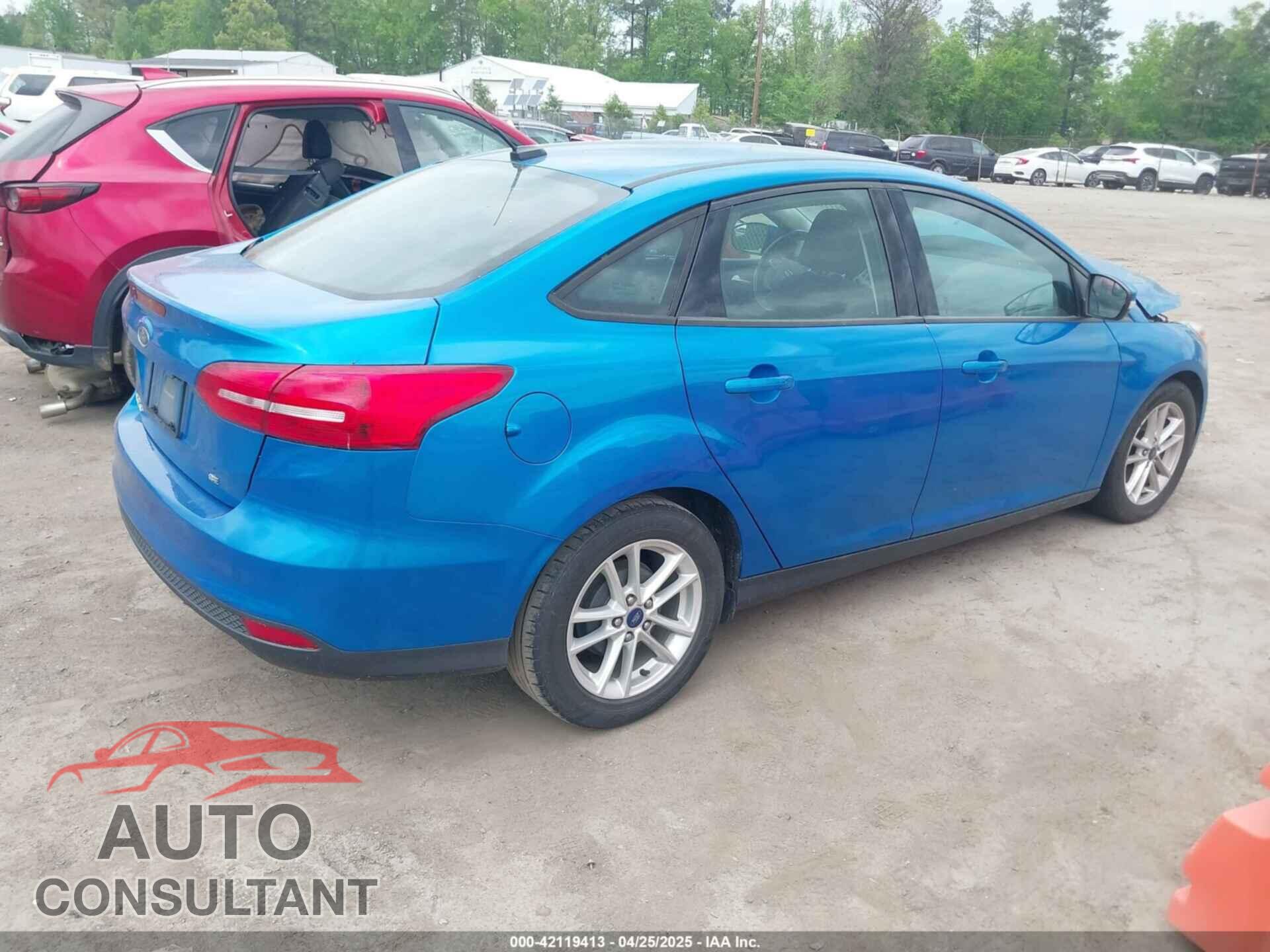 FORD FOCUS 2017 - 1FADP3F28HL202625