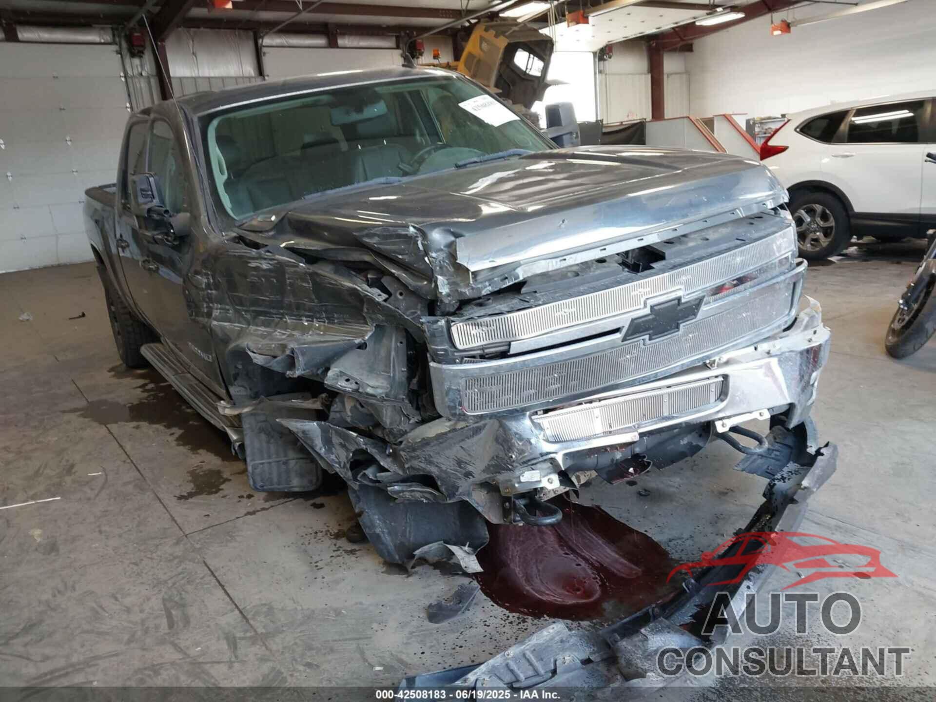 CHEVROLET SILVERADO 2500HD 2011 - 1GC1KYC83BF192822