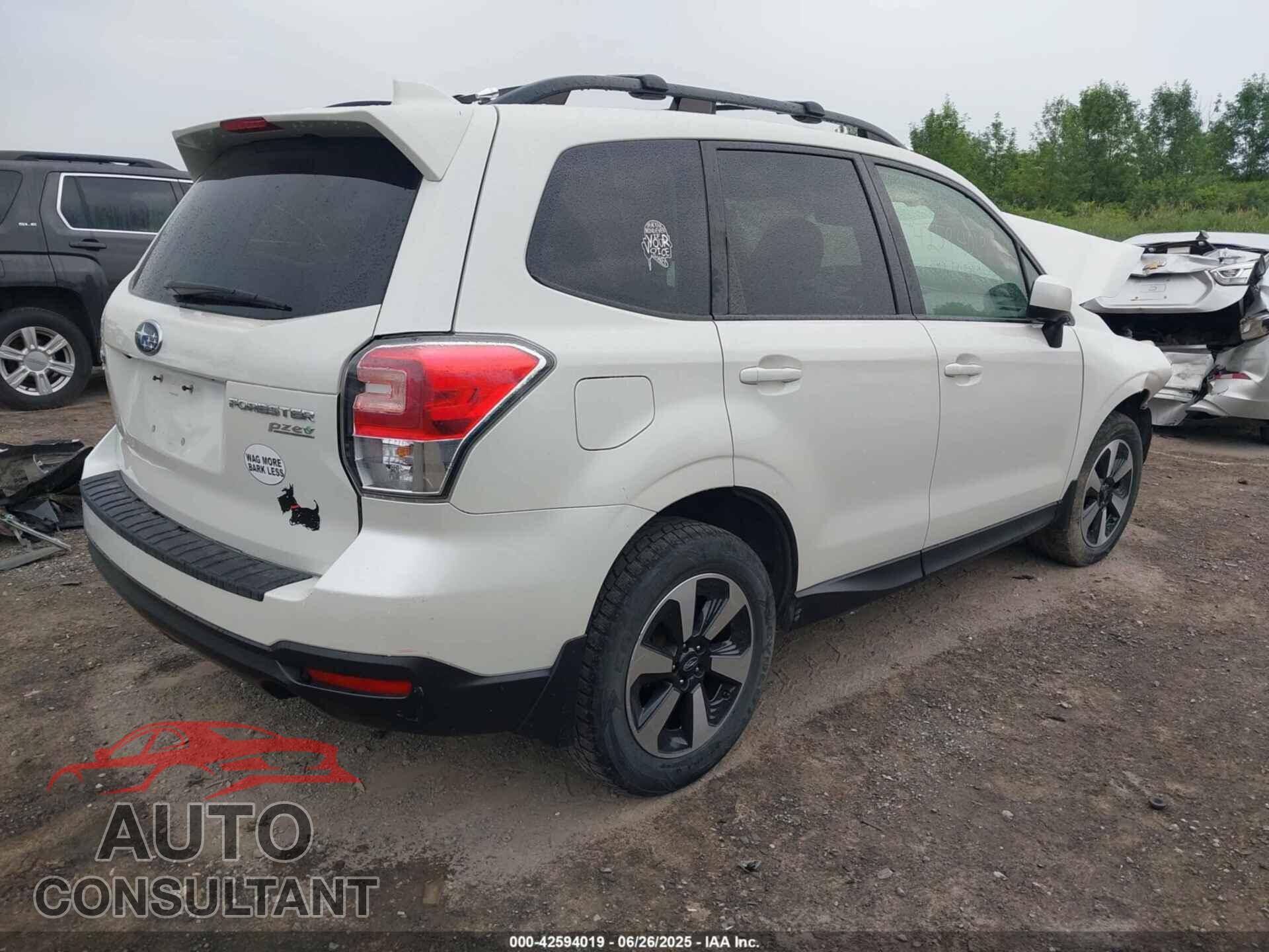 SUBARU FORESTER 2017 - JF2SJAEC4HH418526