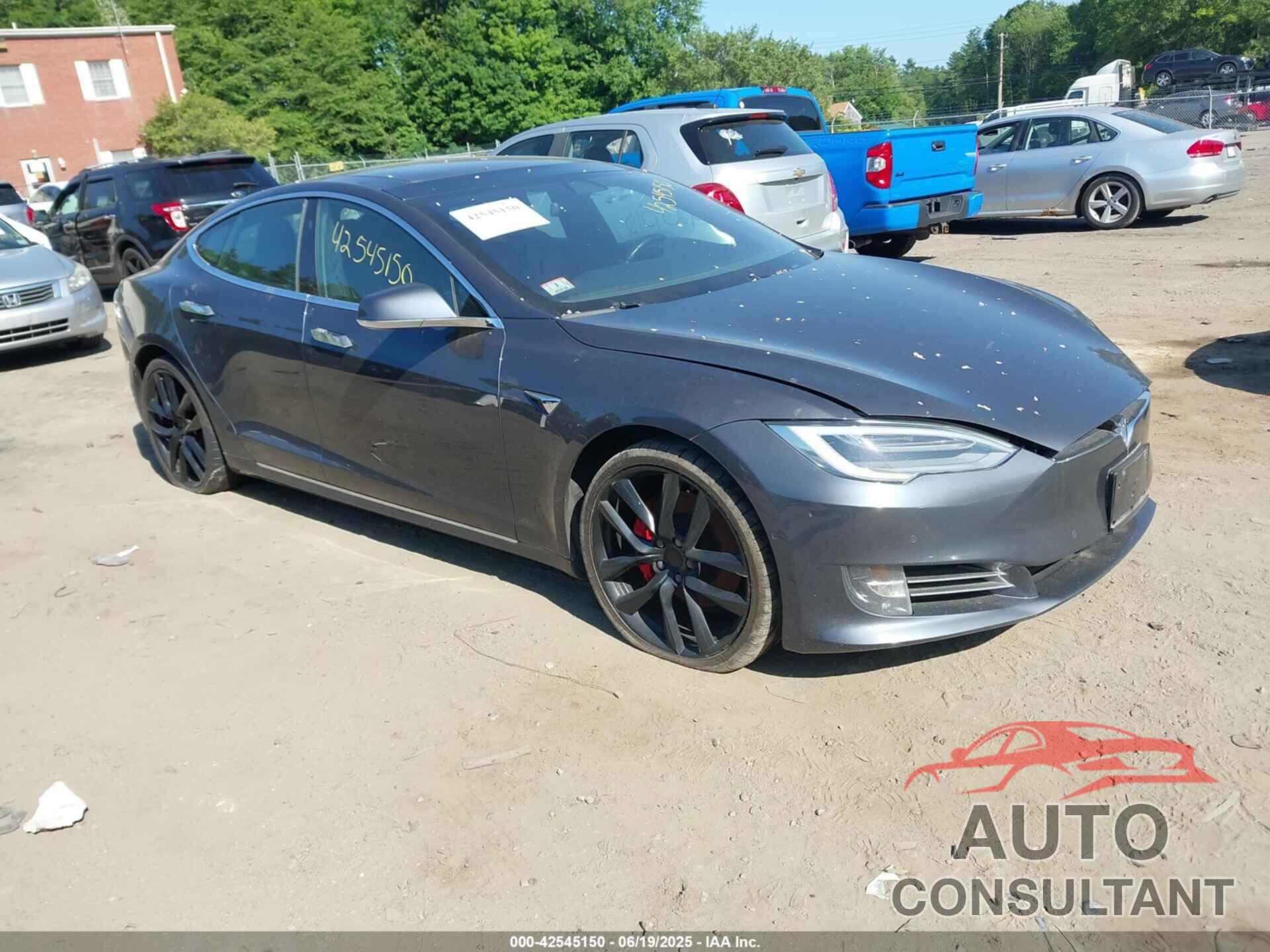 TESLA MODEL S 2018 - 5YJSA1E49JF286716