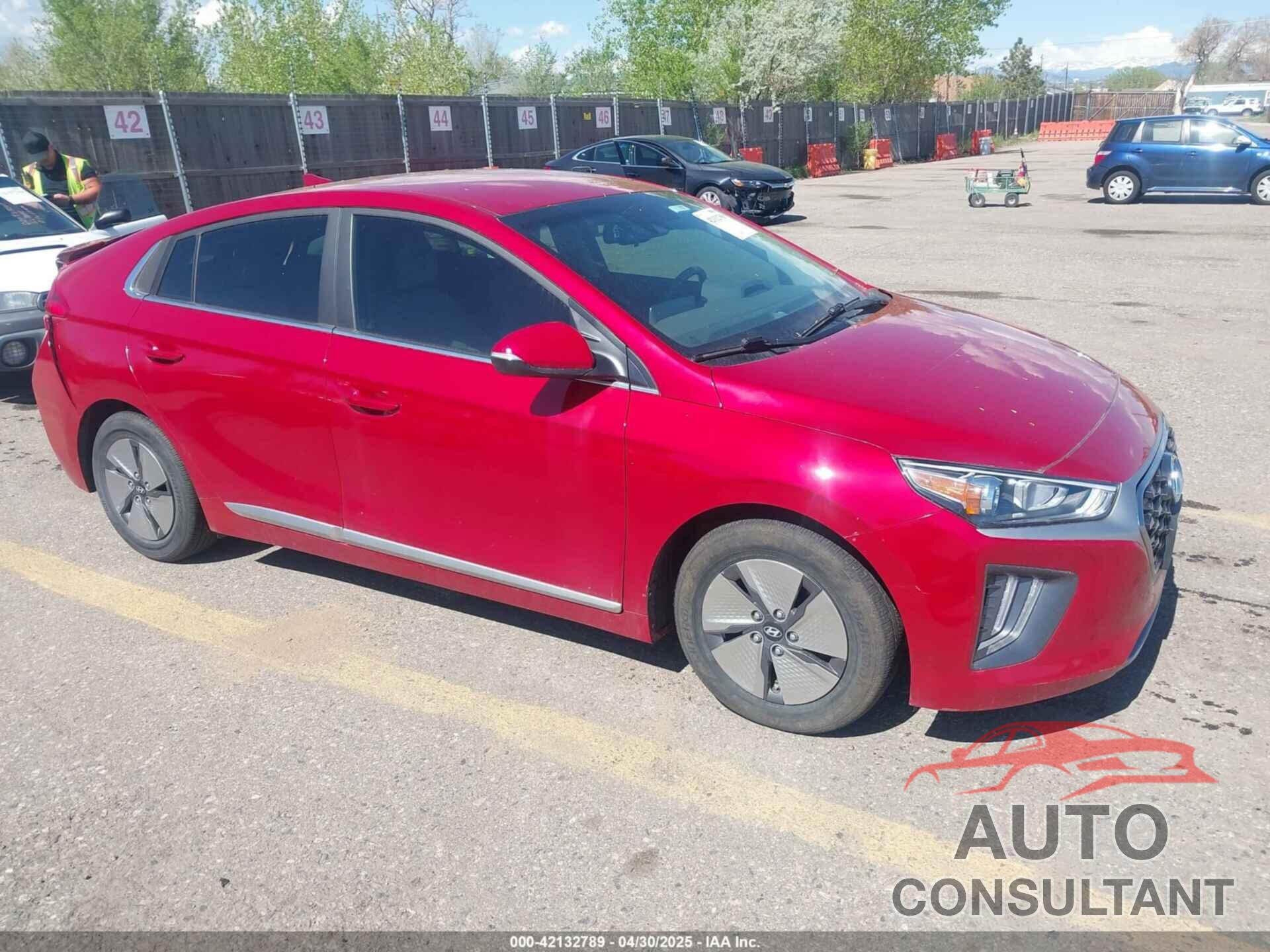 HYUNDAI IONIQ HYBRID 2021 - KMHC75LC4MU251111