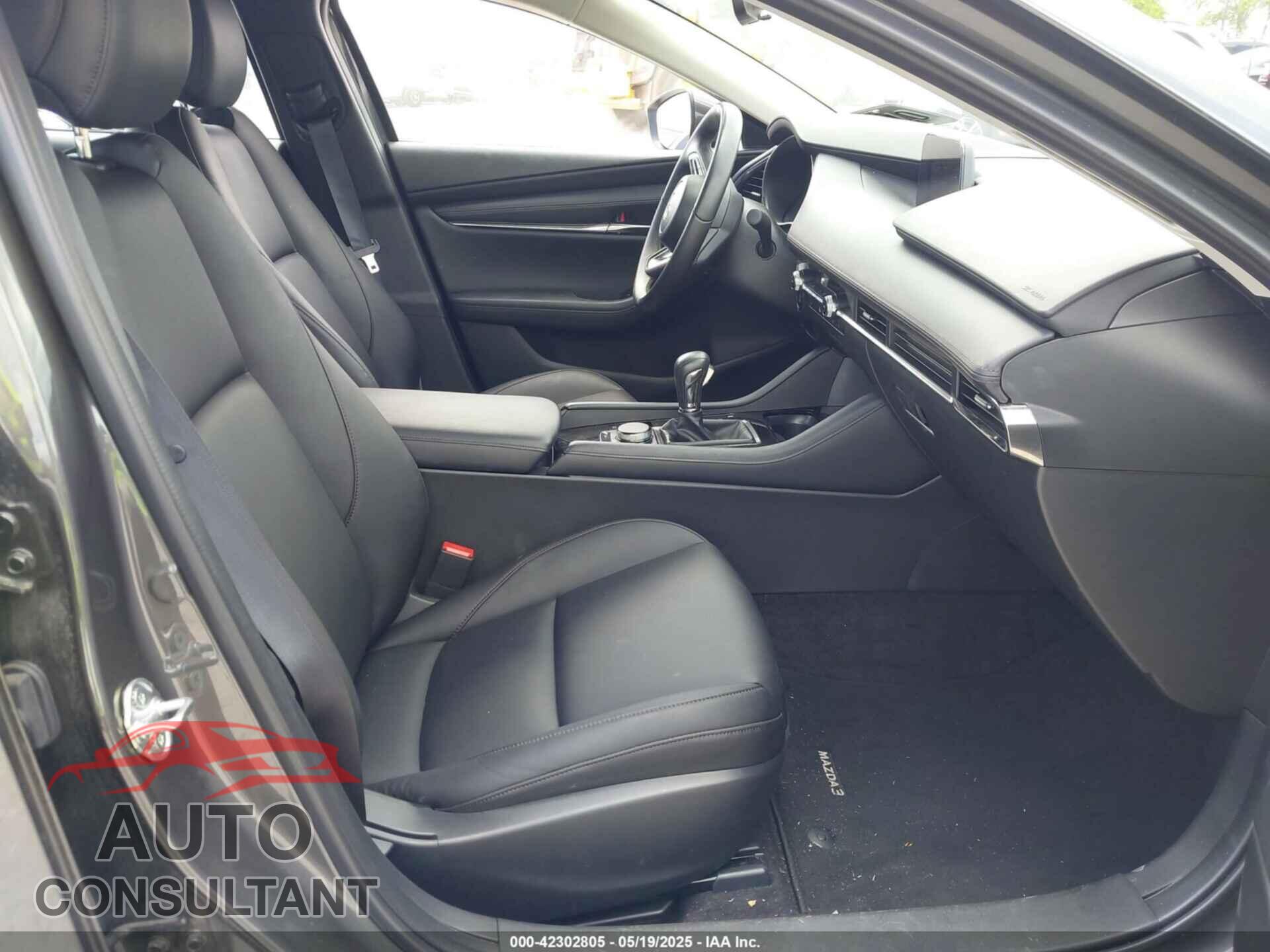MAZDA MAZDA3 2025 - JM1BPACM5S1762195