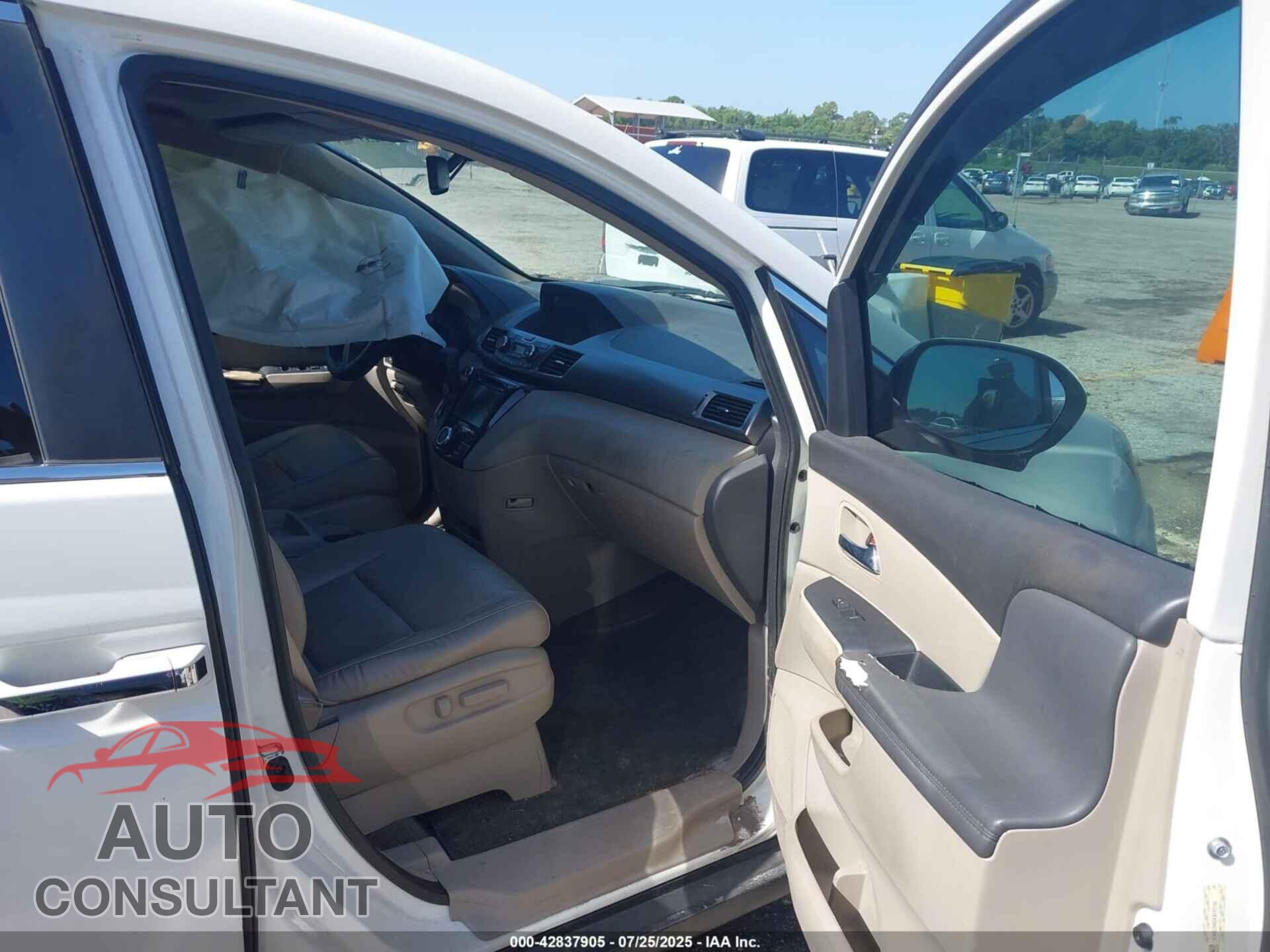 HONDA ODYSSEY 2015 - 5FNRL5H63FB127100