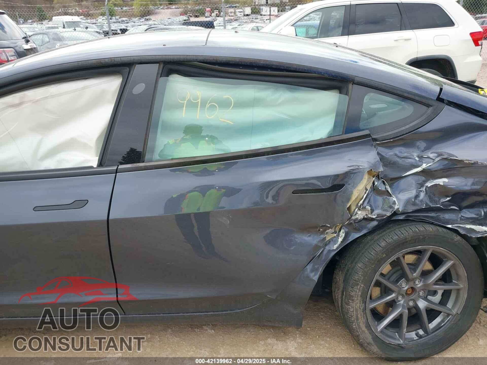 TESLA MODEL 3 2022 - 5YJ3E1EB6NF260118