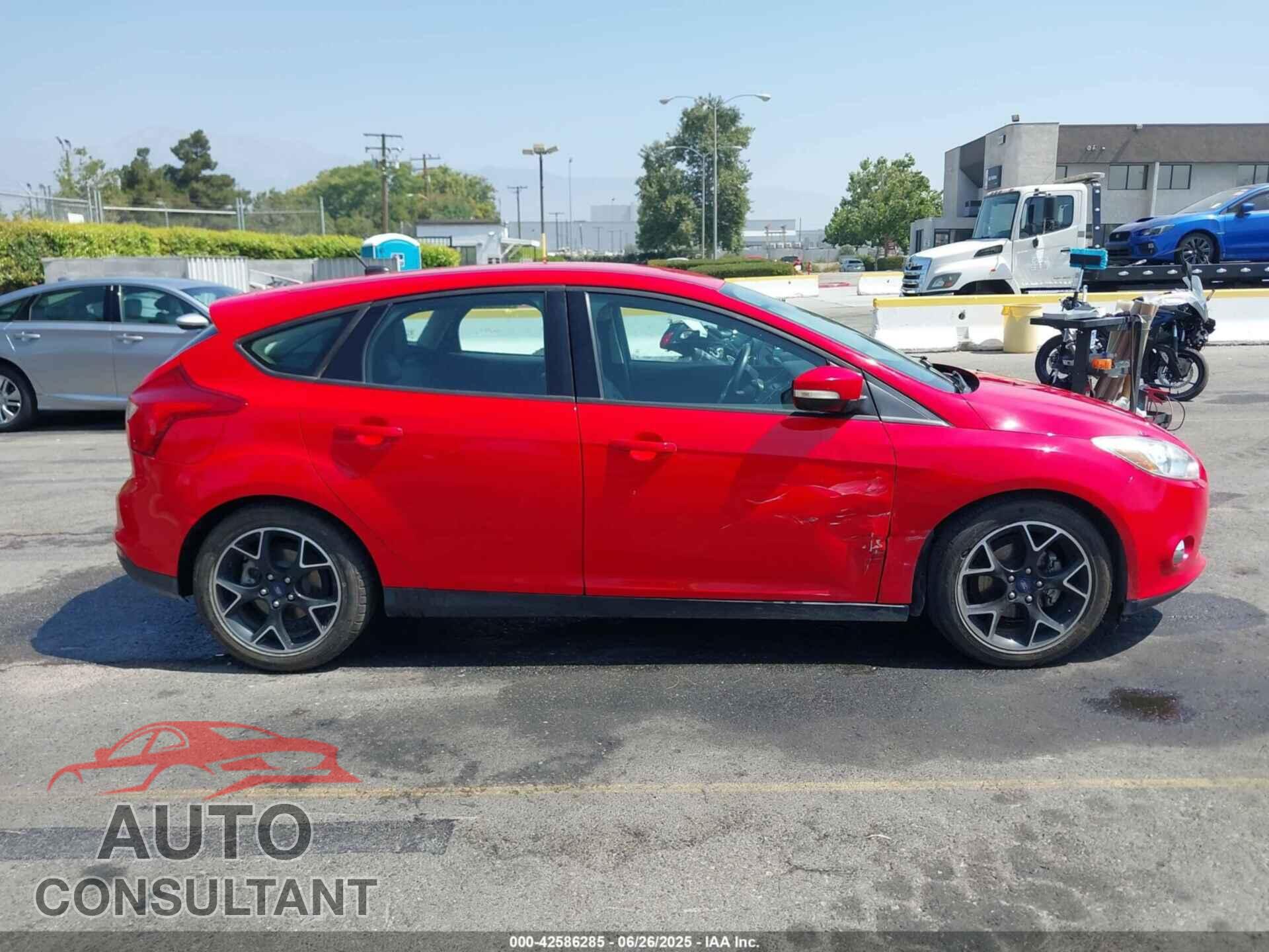 FORD FOCUS 2014 - 1FADP3K23EL294504