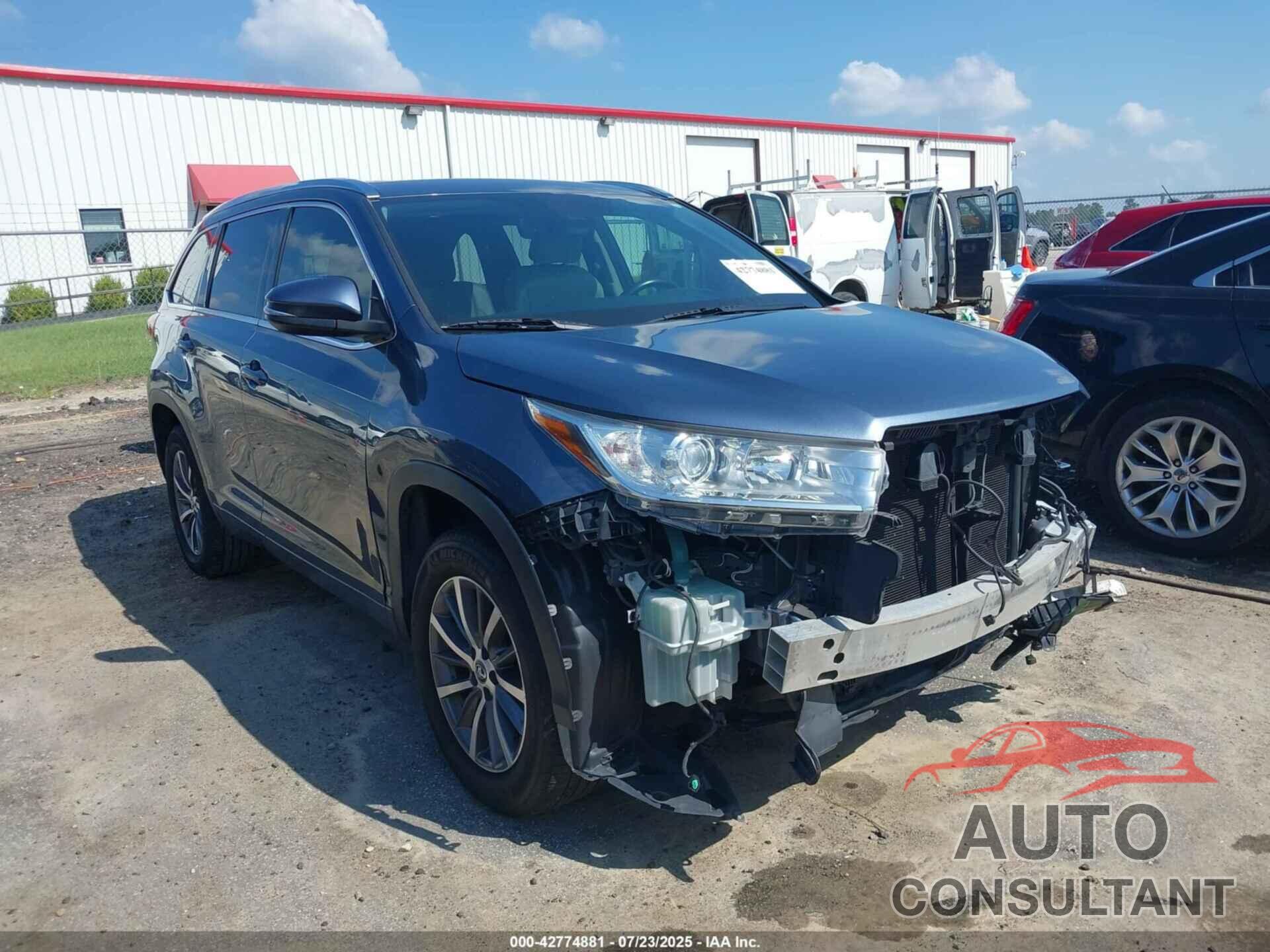 TOYOTA HIGHLANDER 2017 - 5TDKZRFH4HS522686