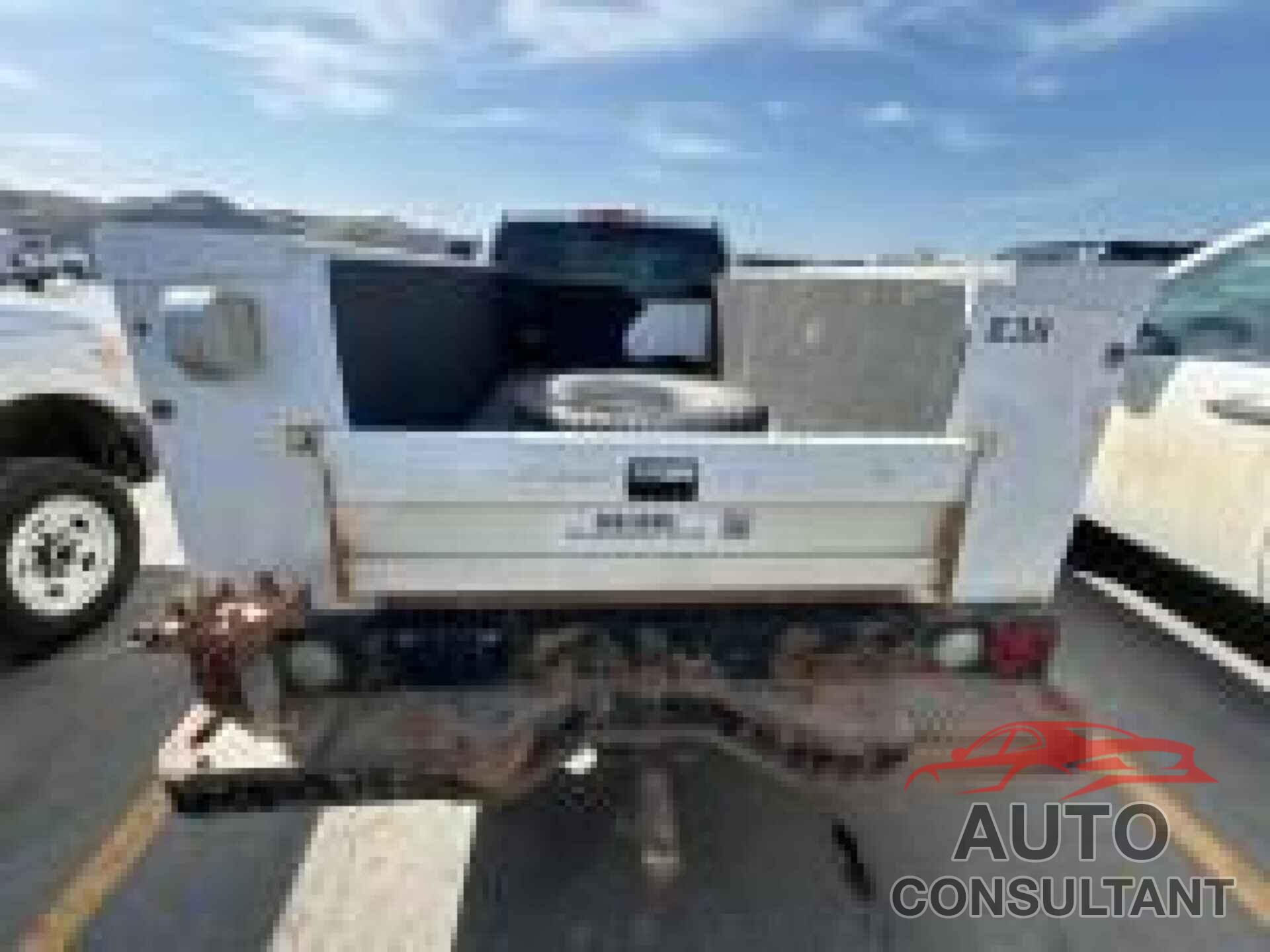 CHEVROLET SILVERADO 2013 - 1GB2KVCG7DZ255209