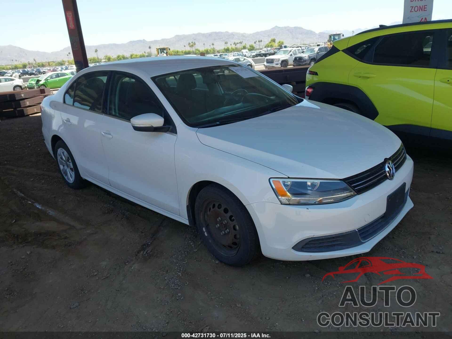 VOLKSWAGEN JETTA 2013 - 3VWDX7AJ0DM370393