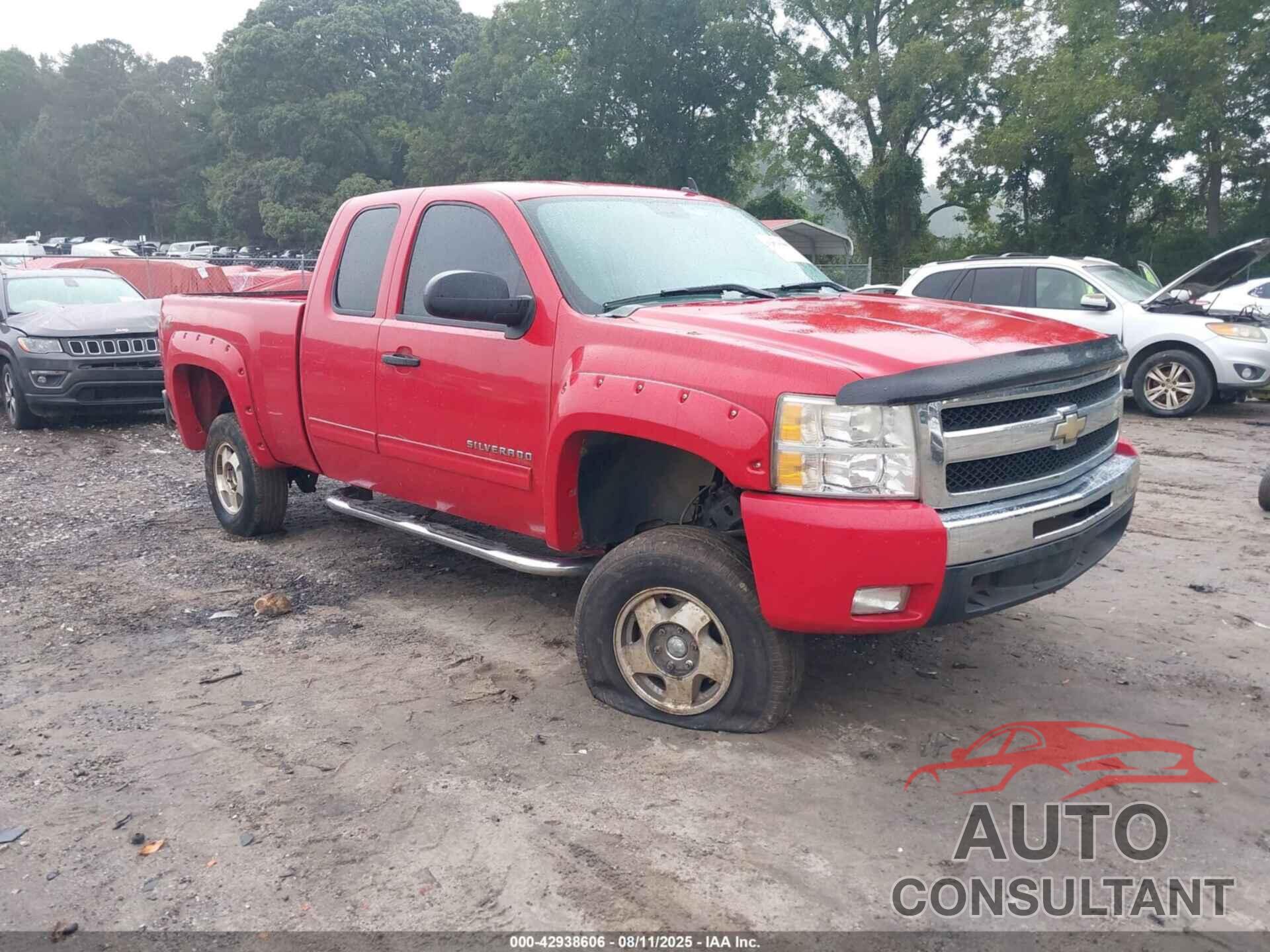 CHEVROLET SILVERADO 1500 2011 - 1GCRKSE35BZ272414