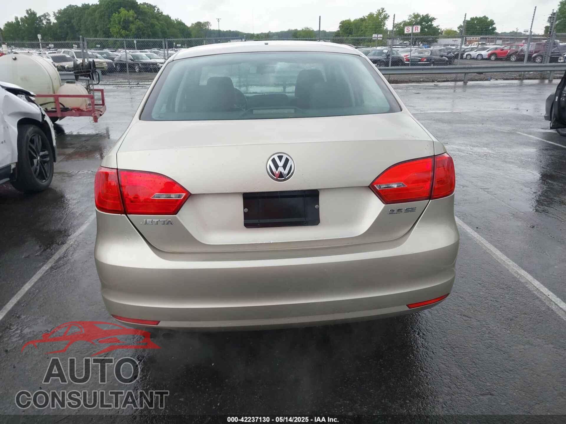 VOLKSWAGEN JETTA 2012 - 3VWDP7AJ5CM461691
