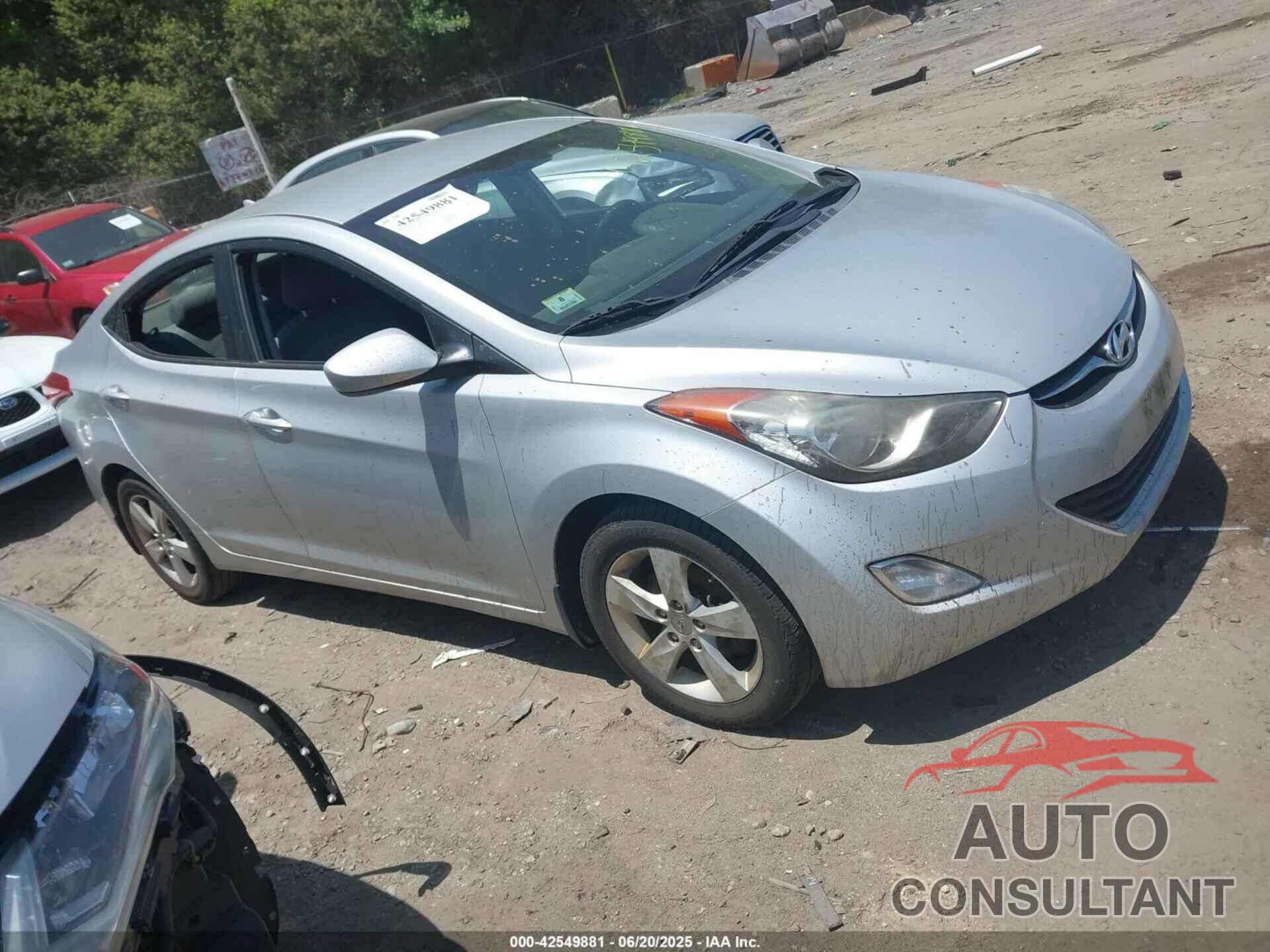 HYUNDAI ELANTRA 2013 - KMHDH4AE8DU931187