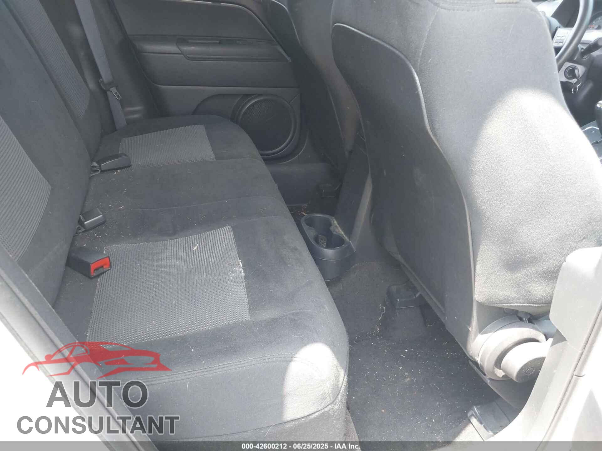 JEEP COMPASS 2015 - 1C4NJCBA8FD334143