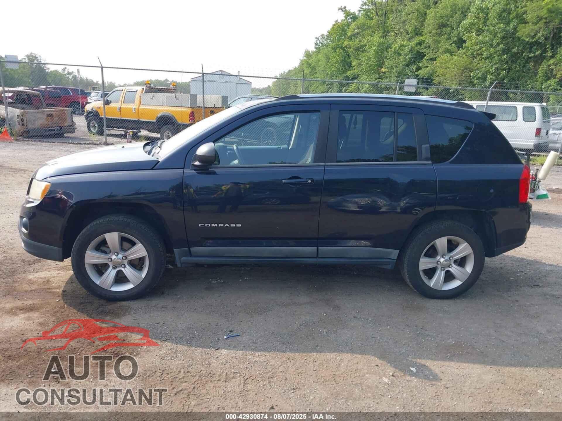 JEEP COMPASS 2011 - 1J4NF1FB4BD194072