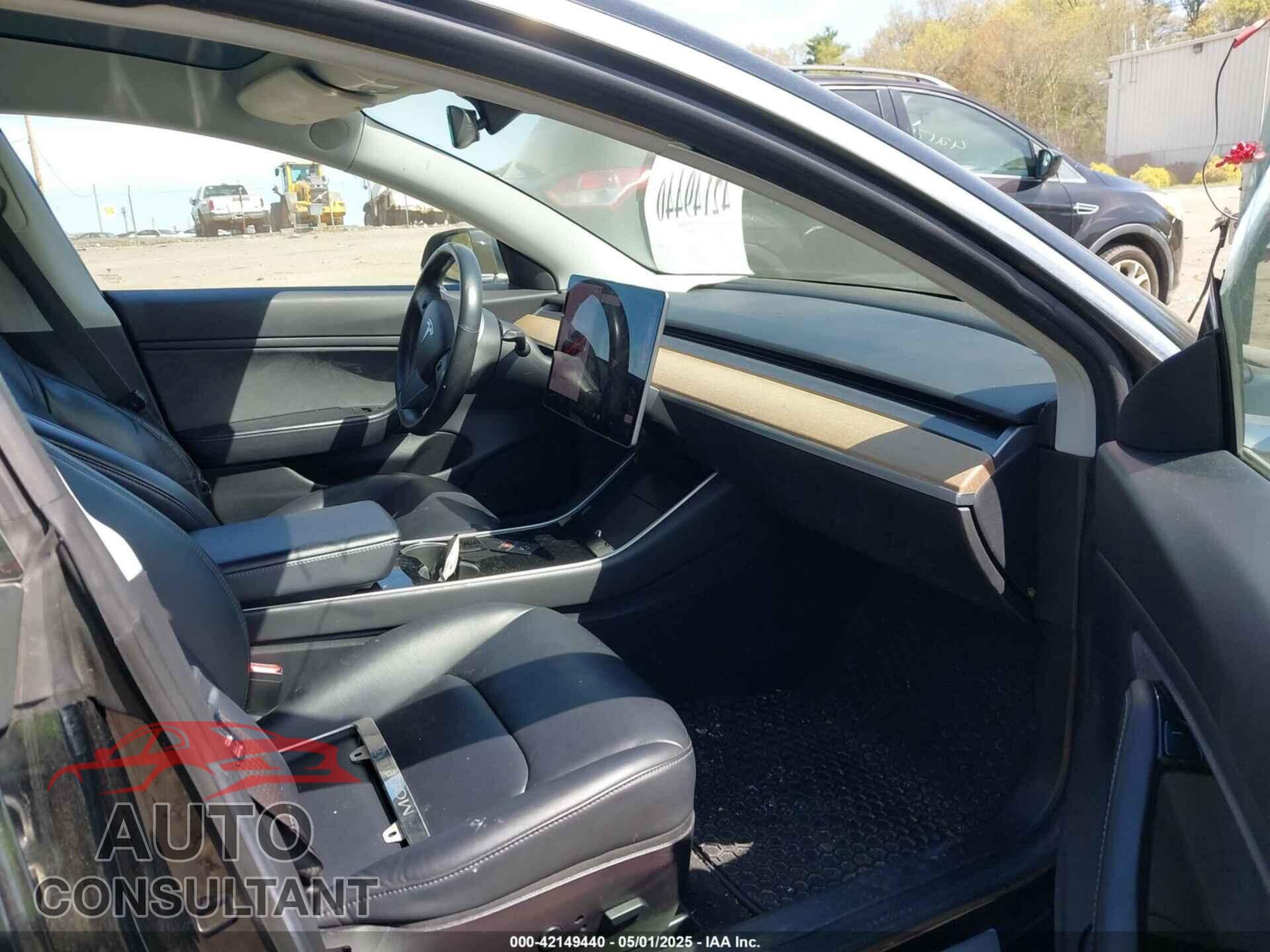 TESLA MODEL 3 2018 - 5YJ3E1EB6JF086612