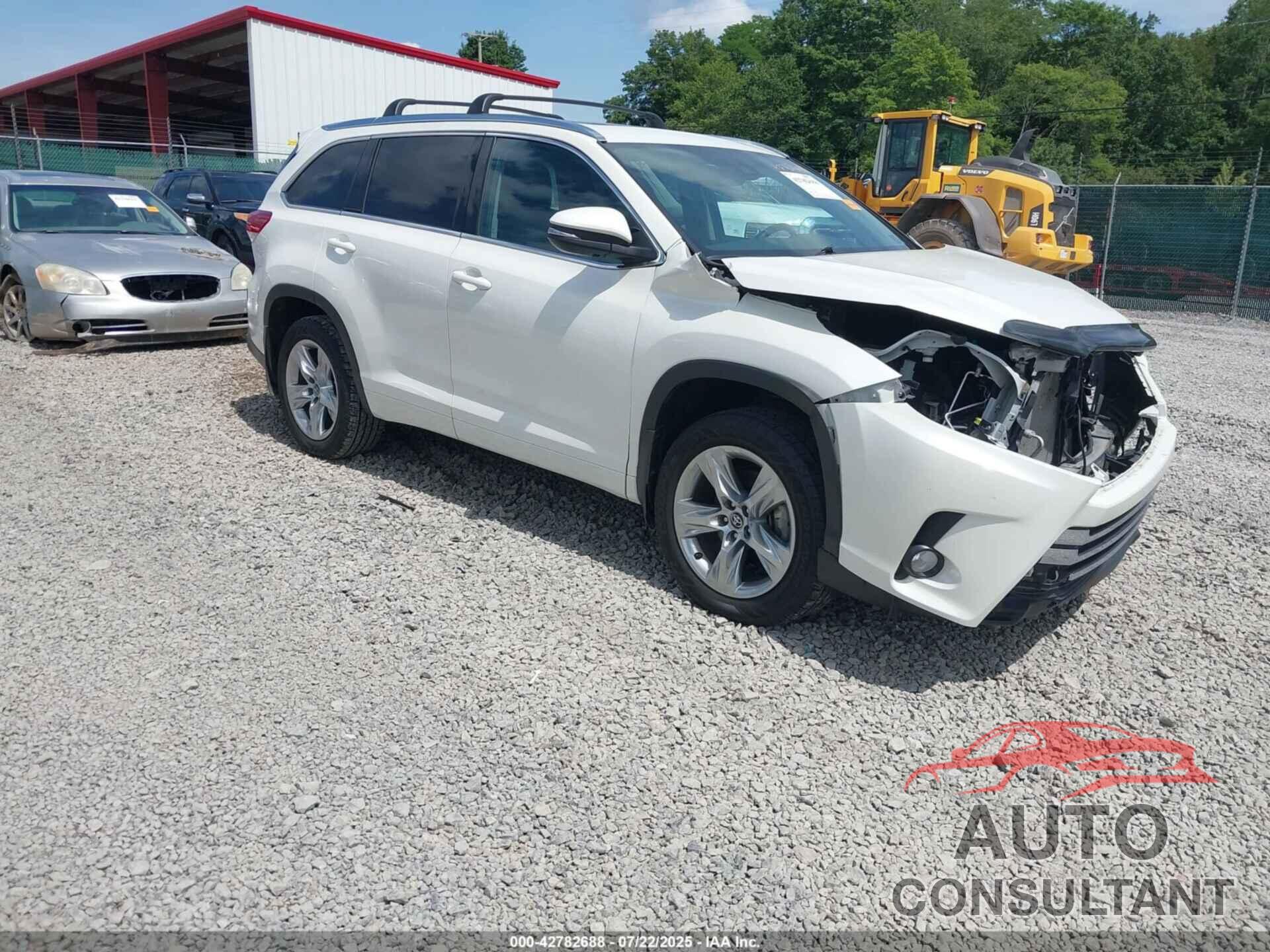 TOYOTA HIGHLANDER 2018 - 5TDDZRFH2JS886491