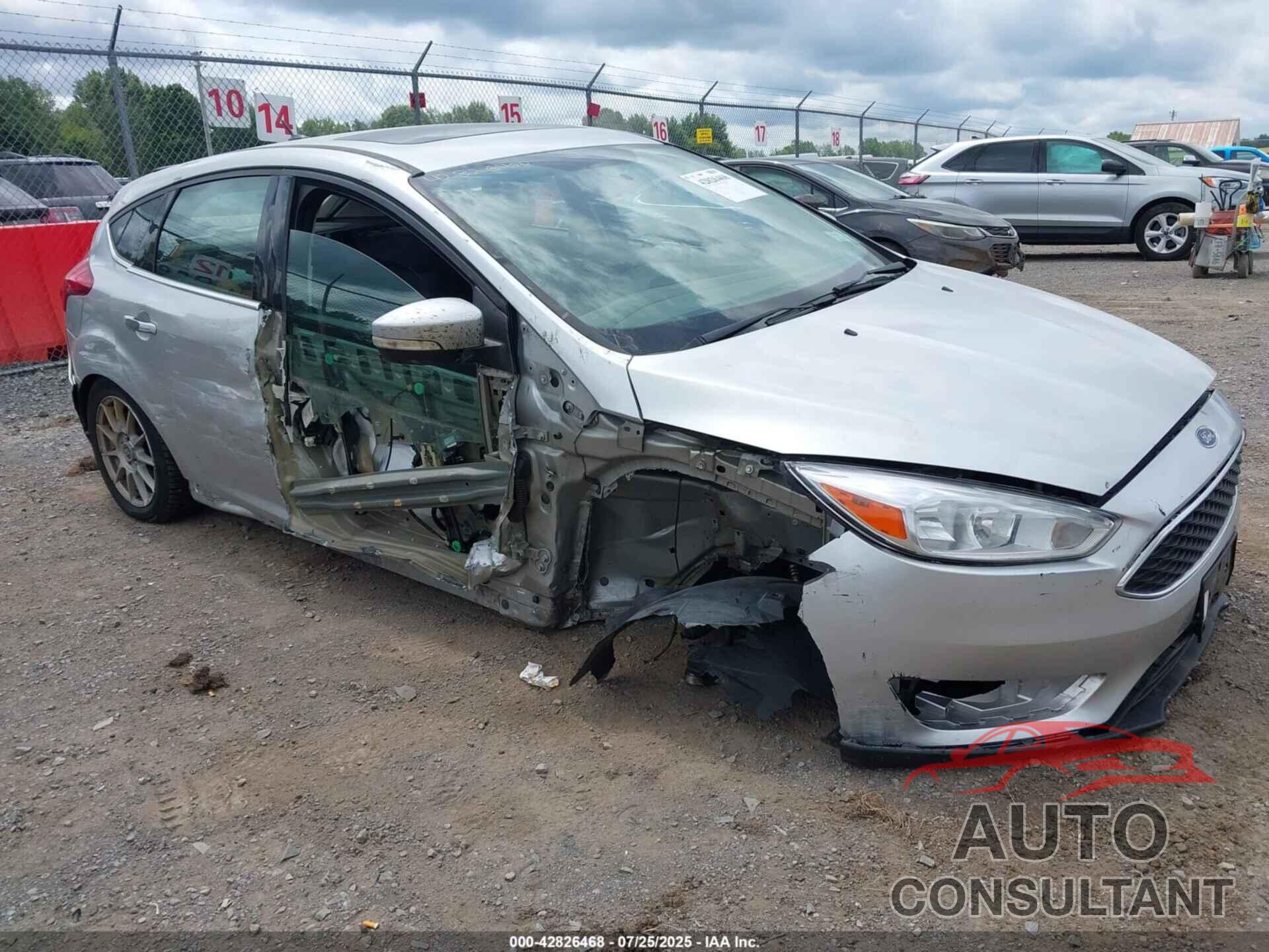 FORD FOCUS 2017 - 1FADP3N26HL316933