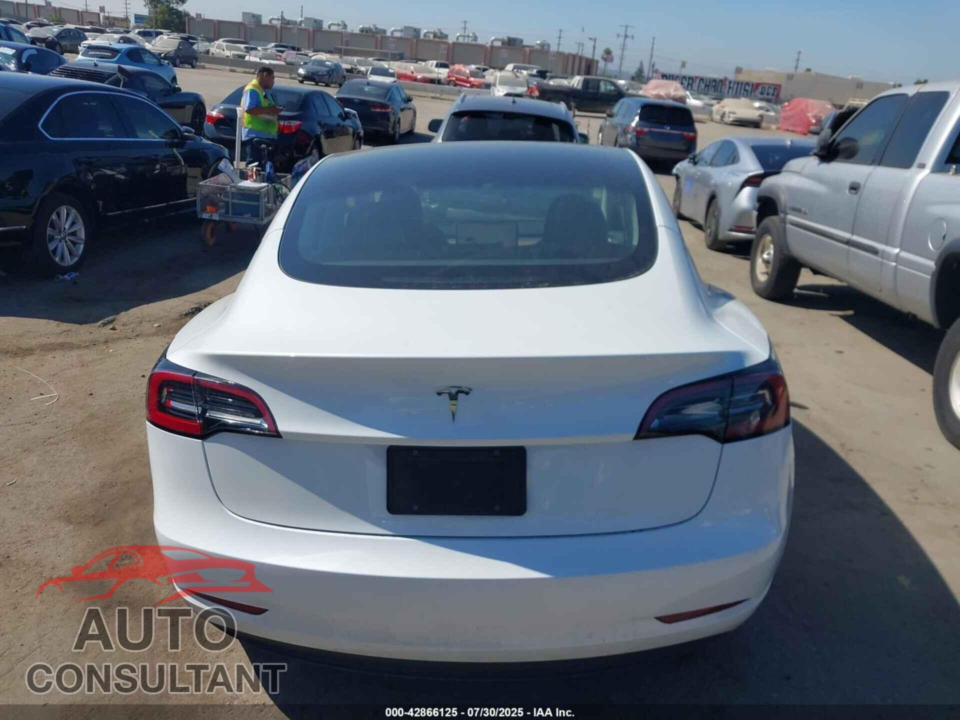 TESLA MODEL 3 2023 - 5YJ3E1EA8PF653984