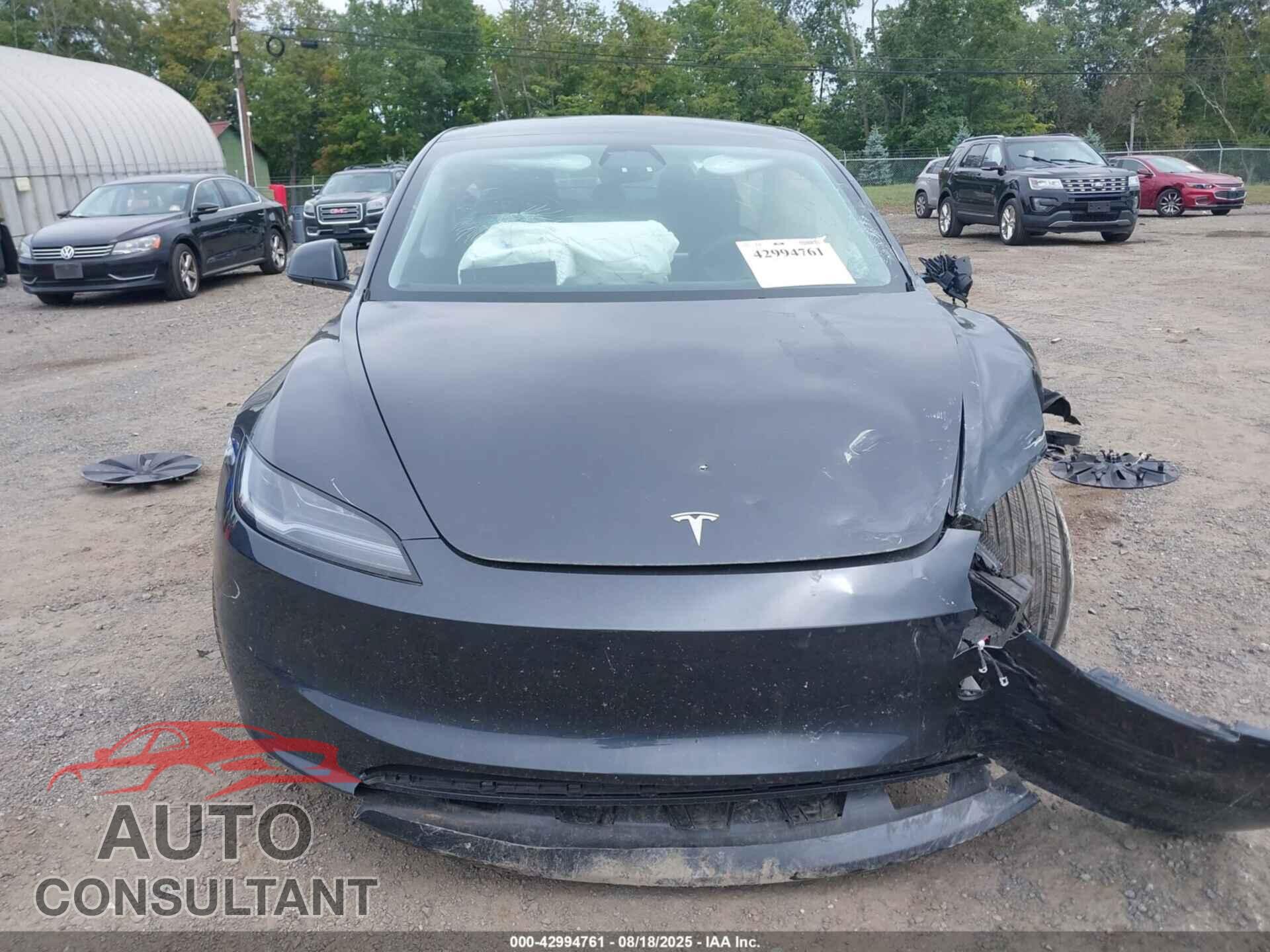 TESLA MODEL 3 2024 - 5YJ3E1EA0RF858007