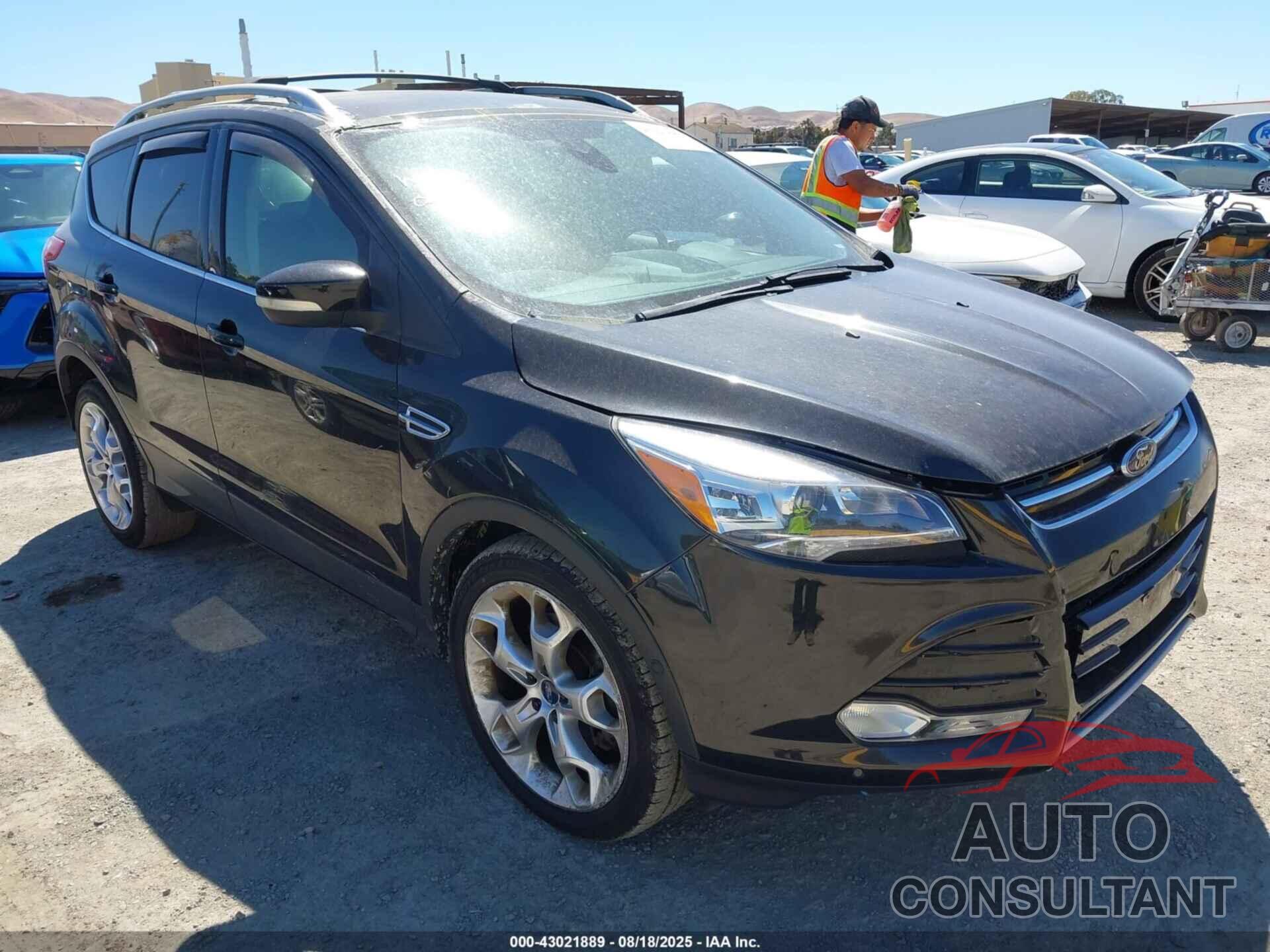 FORD ESCAPE 2013 - 1FMCU9J94DUA53393